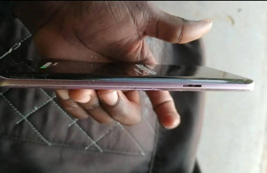 Used Samsung Galaxy S9+ with 64GB ROM and 6GB RAM for sale