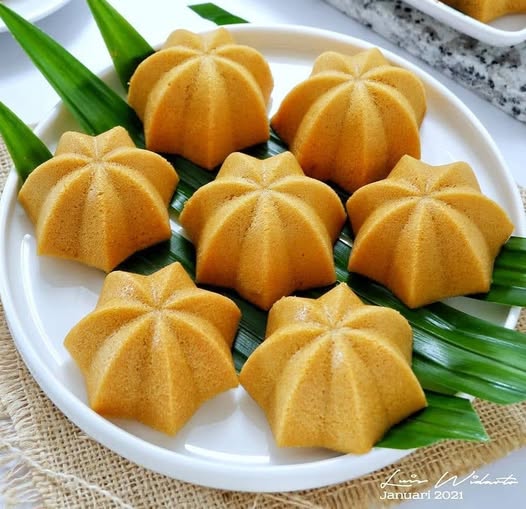 Resep - Bolu Sakura By: @luis_widarto Bahan : - 125 gr gula pasir - 250 ...