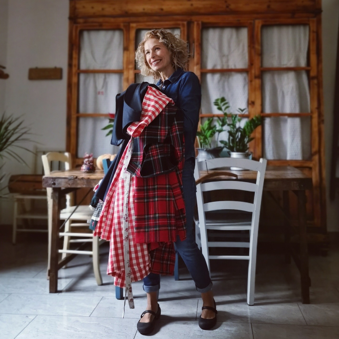 Officially Licensed OUTLANDER Earasaid Poly/Viscose Tartan Made in the USA from