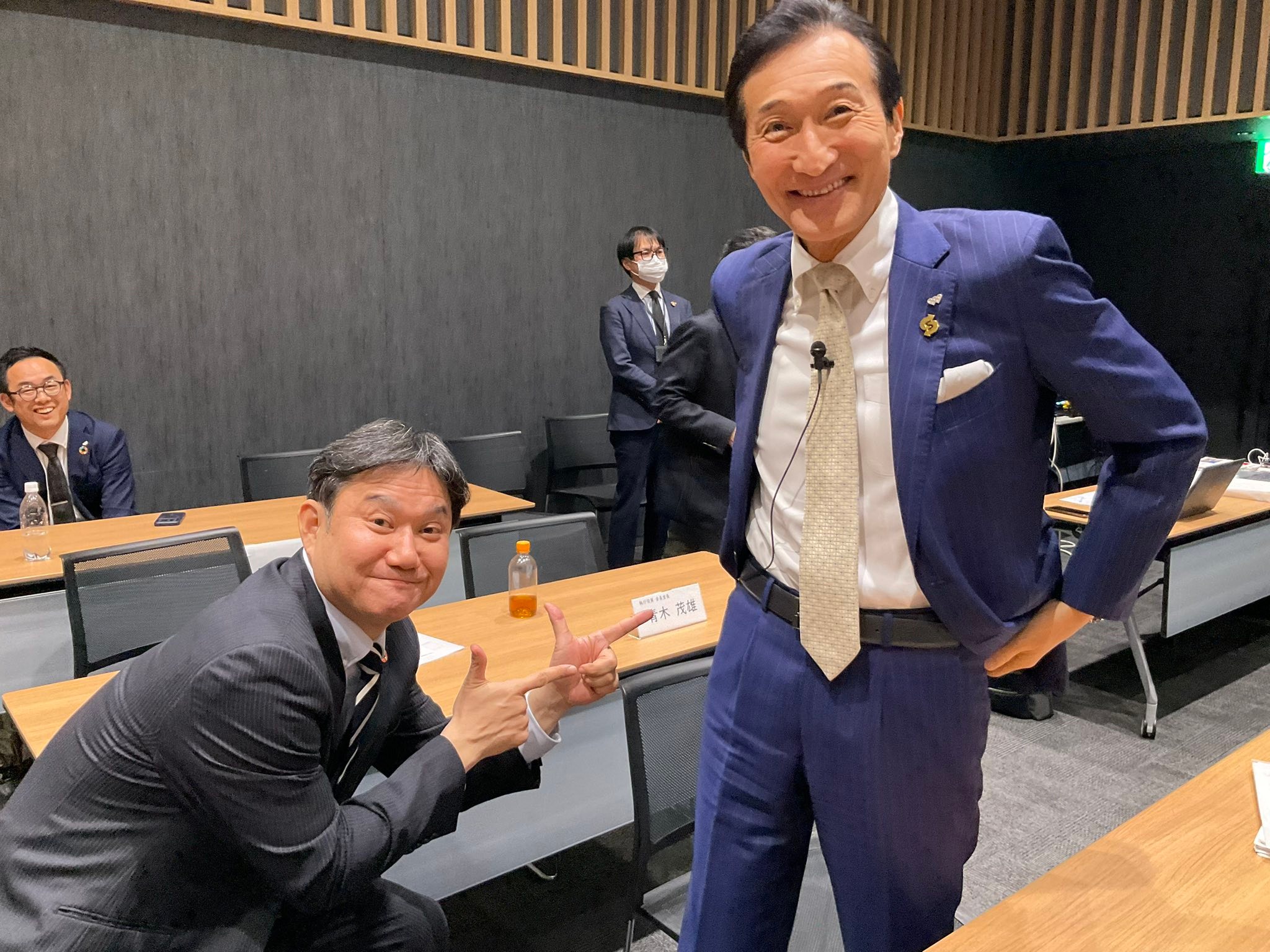 渡邉美樹 - 4時間のロング会議を終えてもこの表情。手術は先週、自分