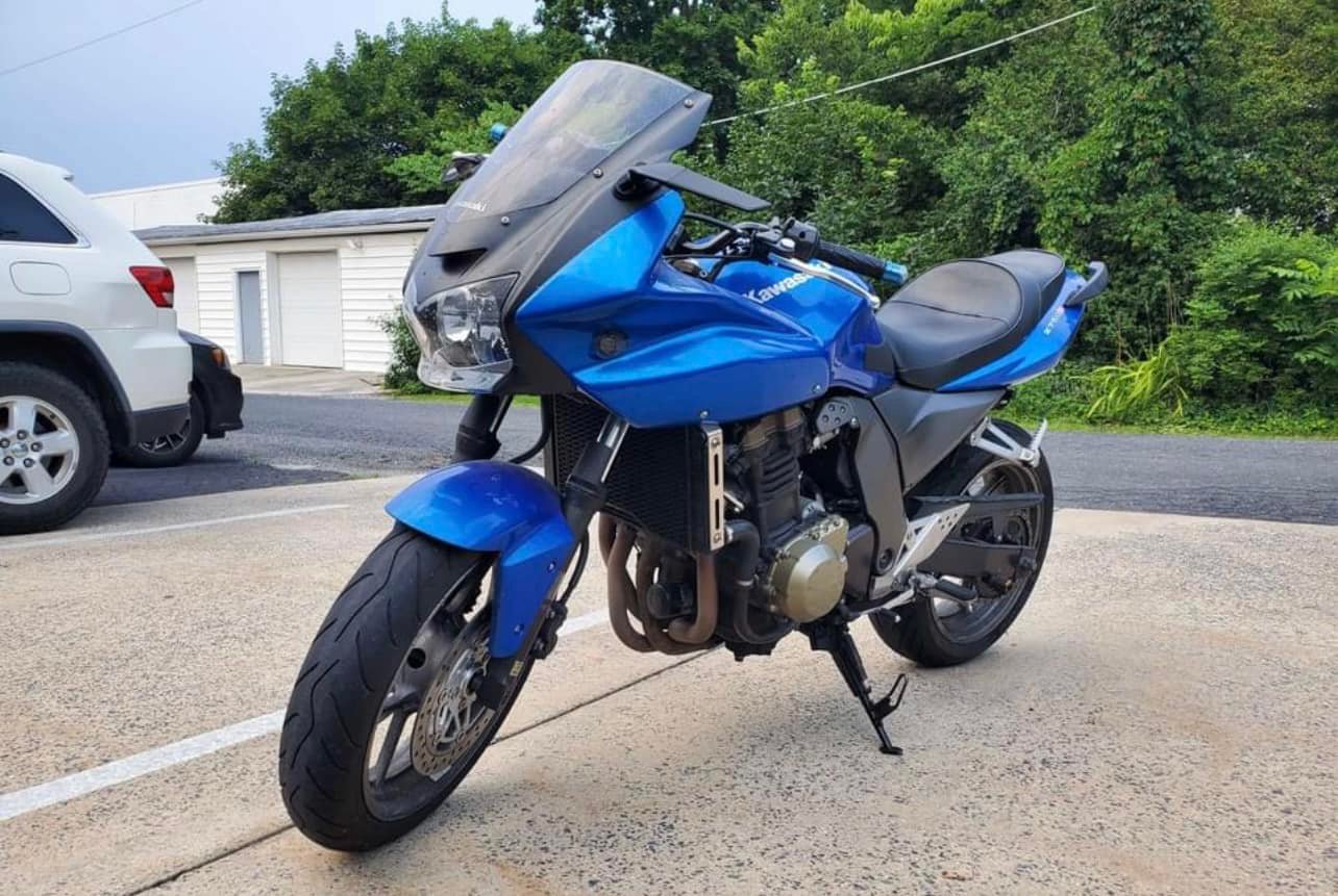 Hello from new 2005 Kawasaki Z750S owner
