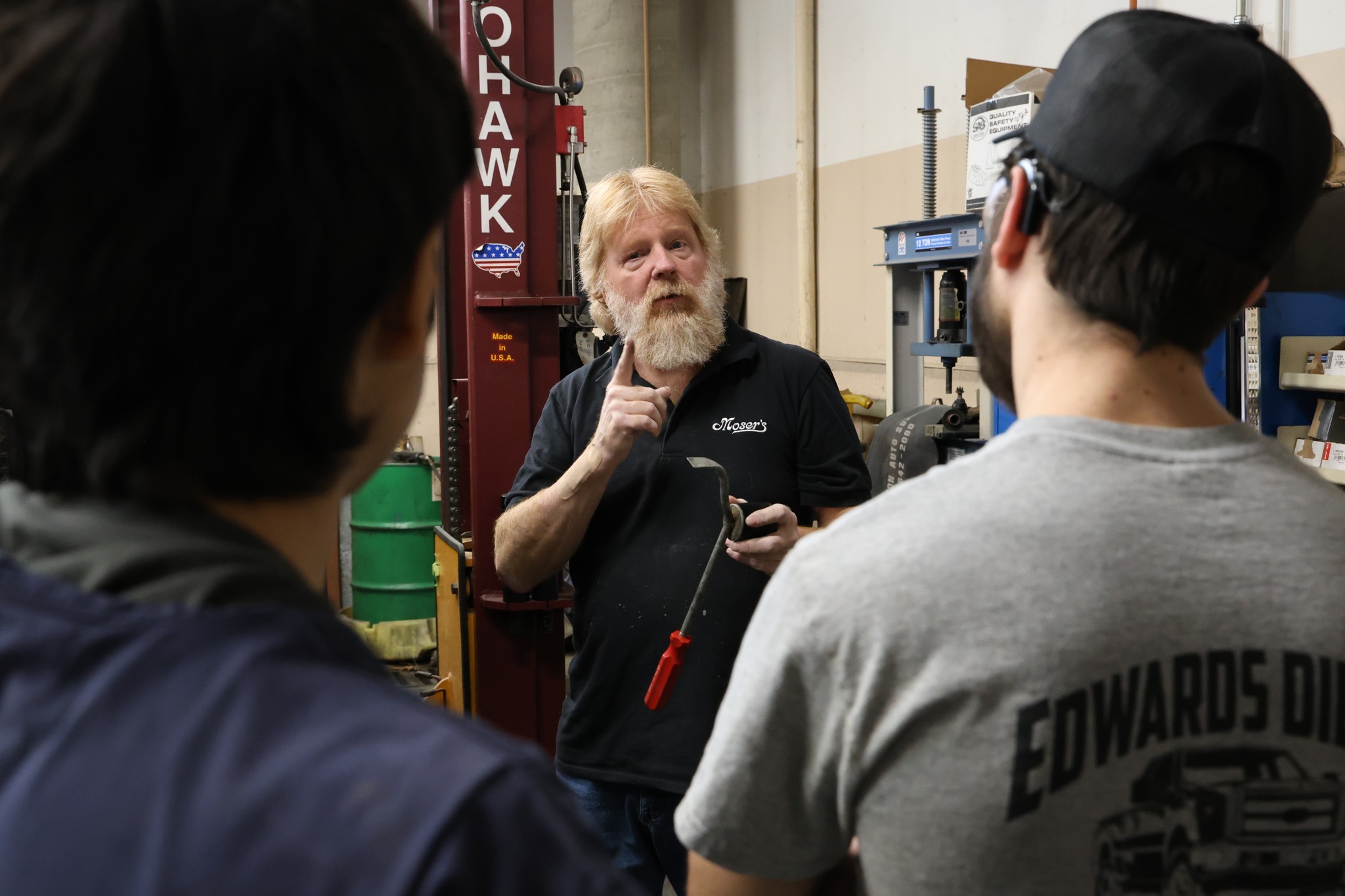 In Mr. Wolfe's auto body... - Missouri School for the Deaf | Facebook
