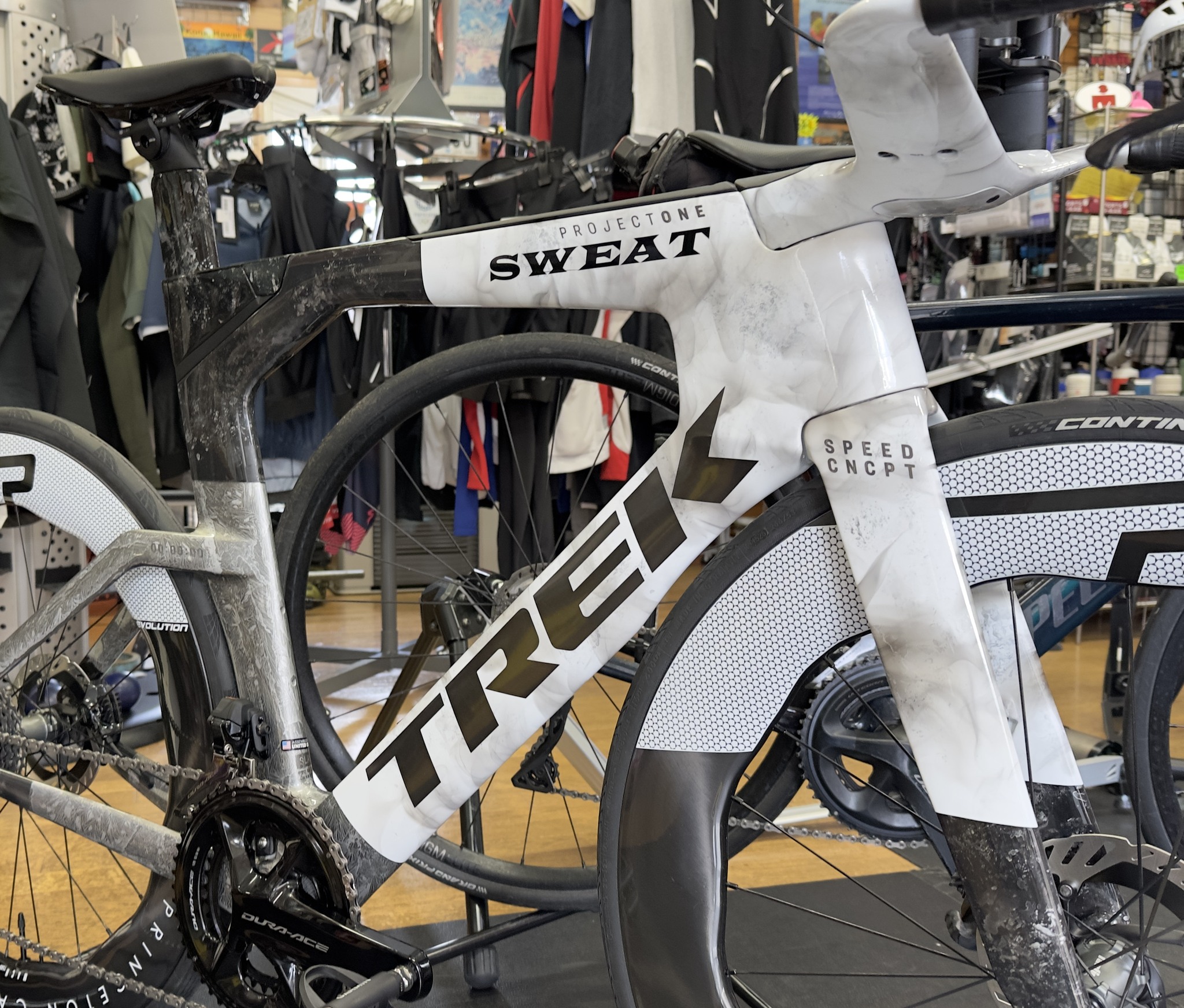 スポーツスウェット - Bontrager Aeolus RSL 75 TLR Disc Road Wheel 