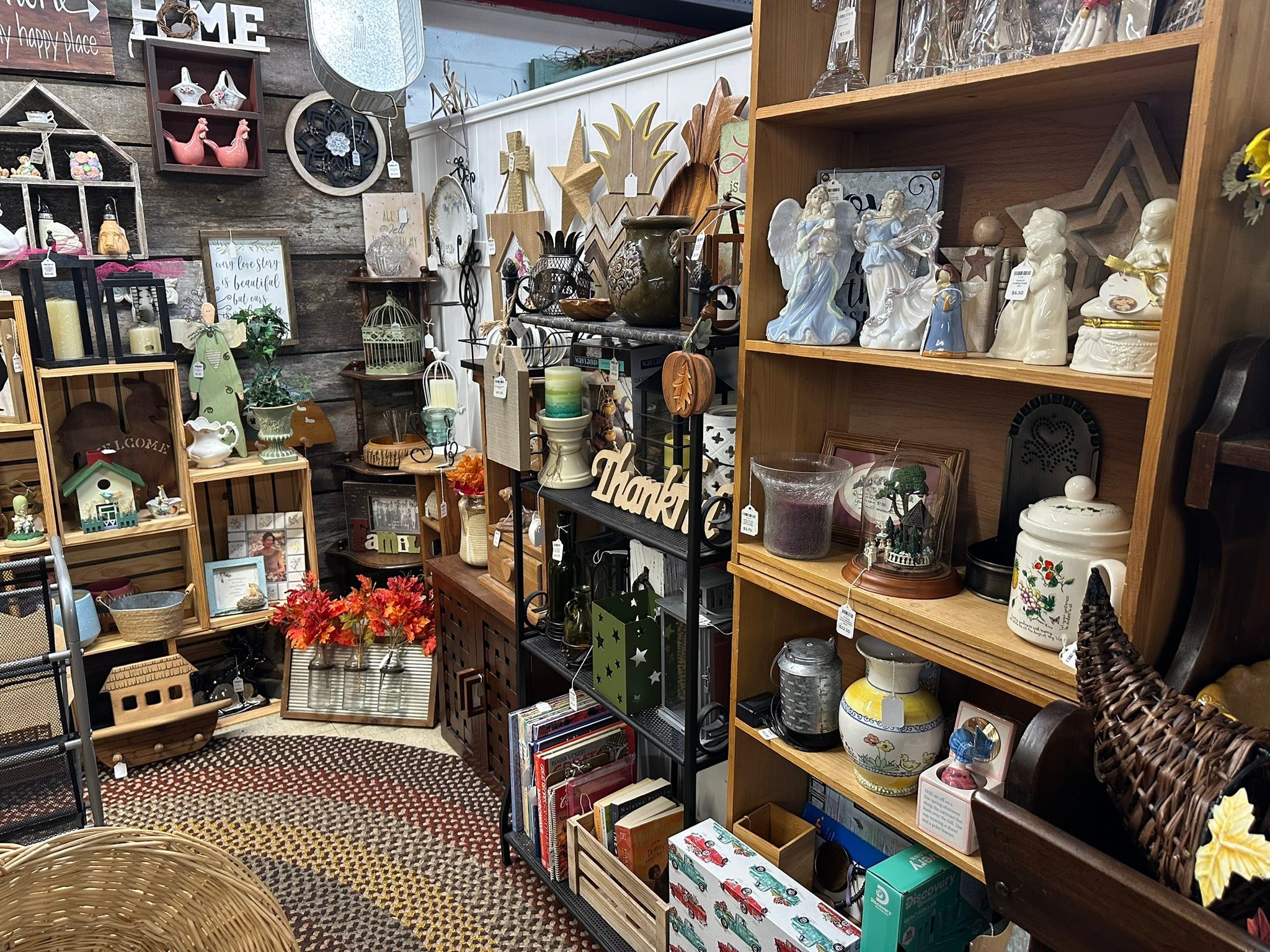 Rusty Rake Farm Finds added a new... - Rusty Rake Farm Finds