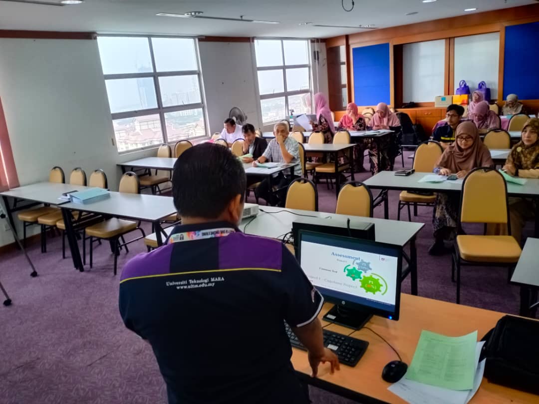 MESYUARAT BERSAMA PANEL PENASIHAT INDUSTRI (IAP) Satu mesyuarat bersama ...