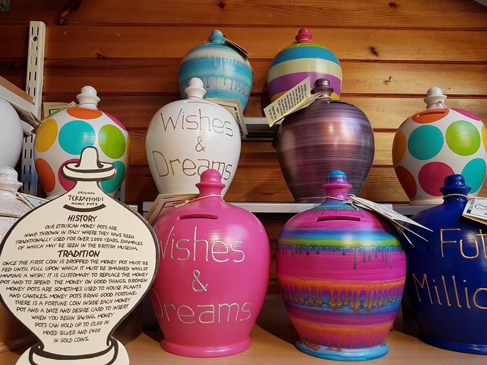 Terramundi money pots are a great gift idea for the person who has