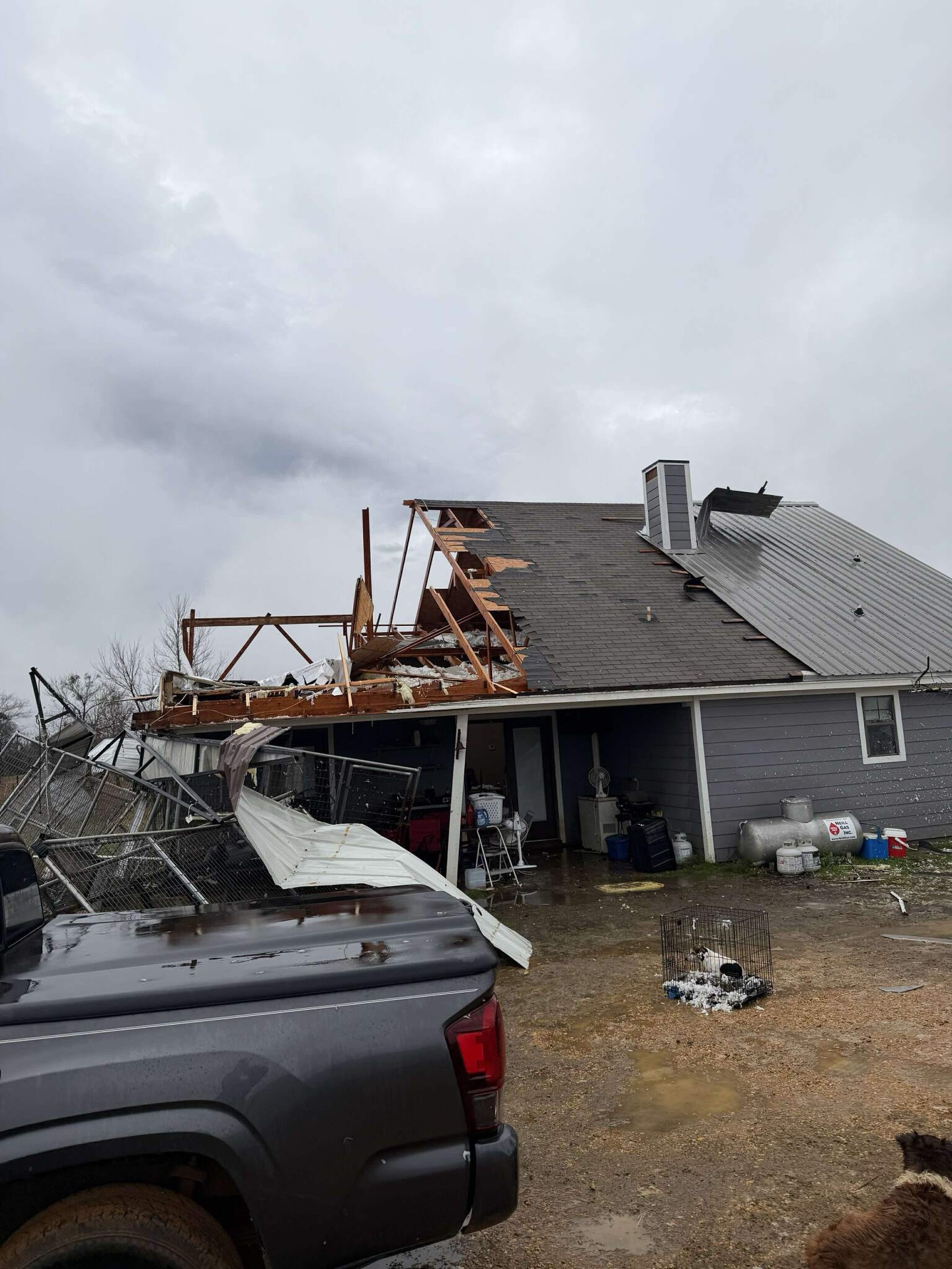 James Spann - Storm damage at Hope Hull… photos from... | Facebook