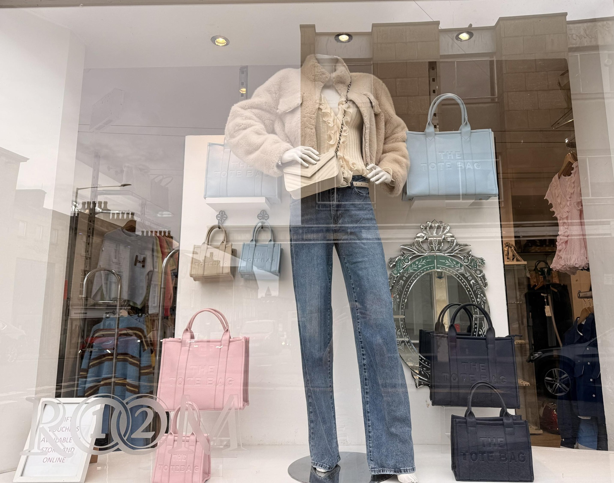 A fab vintage Mulb delivery ! I just love the leather and styles of the ...