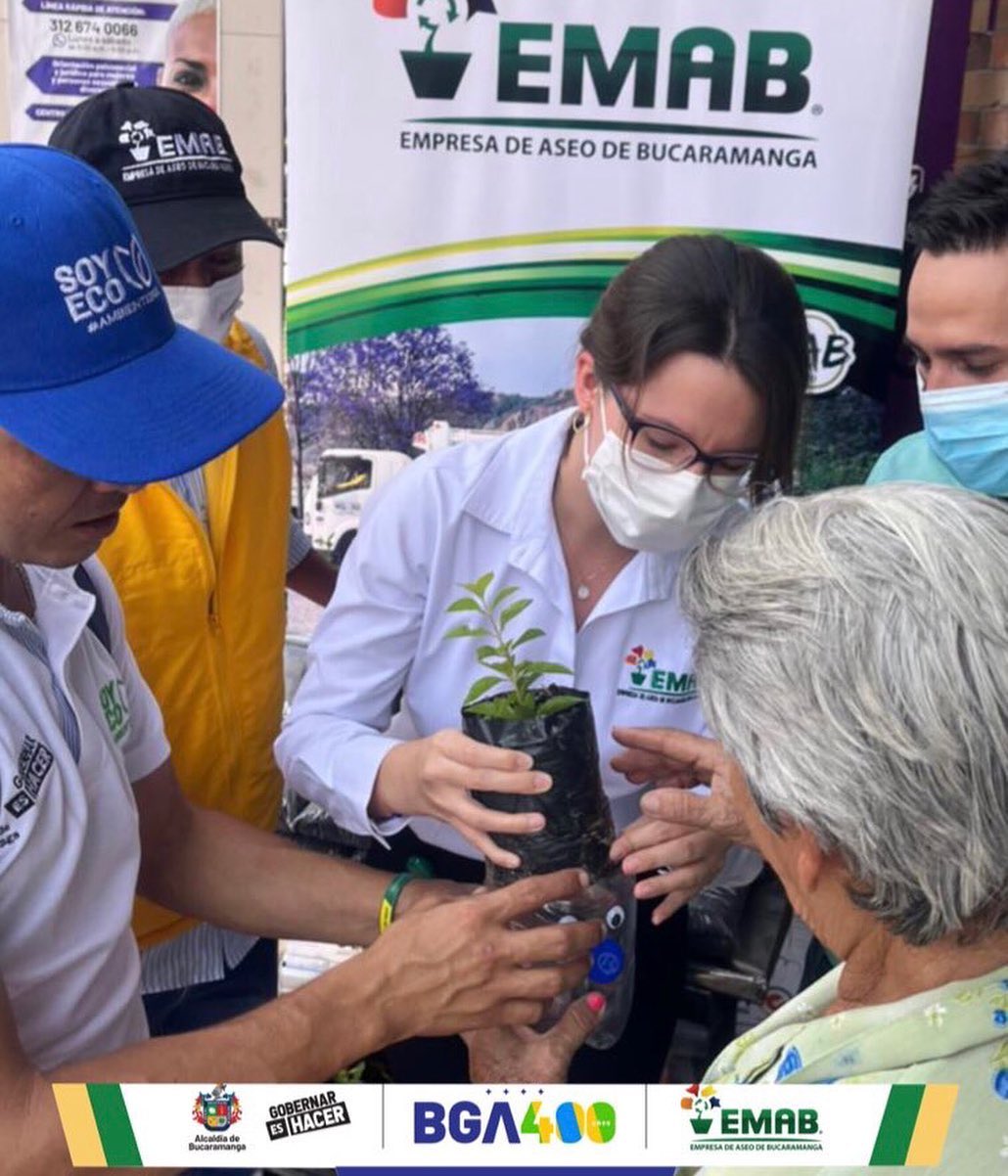 🌳 #DíaDelÁrbol : En... - Empresa de Aseo de Bucaramanga EMAB