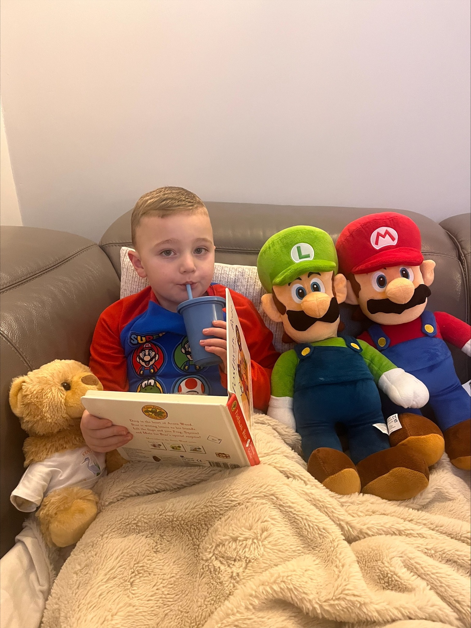 Readers of the Week 📚📖 This week's... - Fens Primary School | Facebook