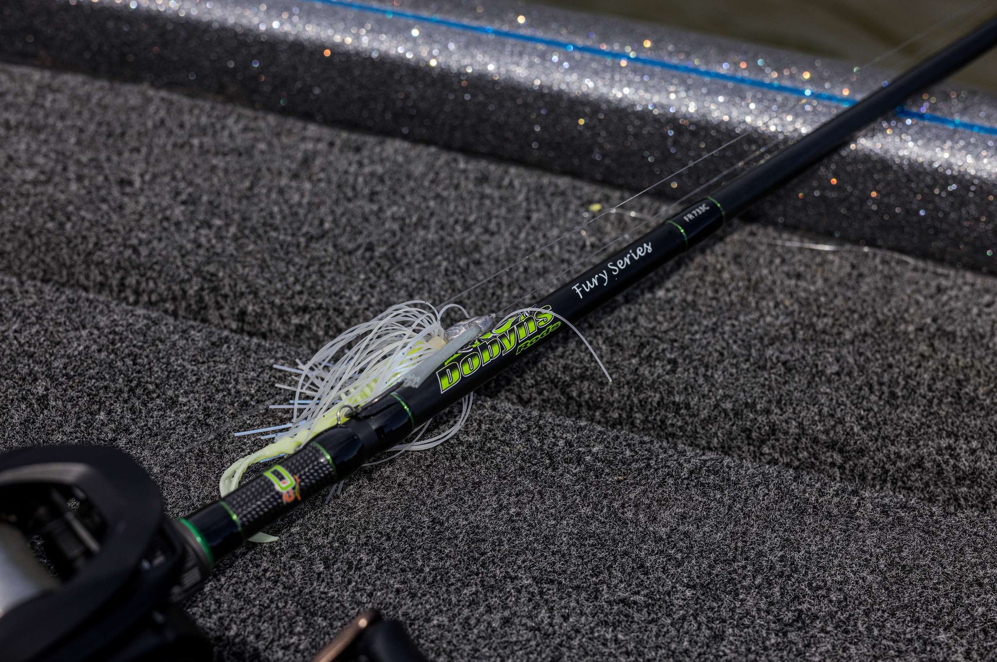 bean willow lleaf metal fishing lure Leaf Dodger 4