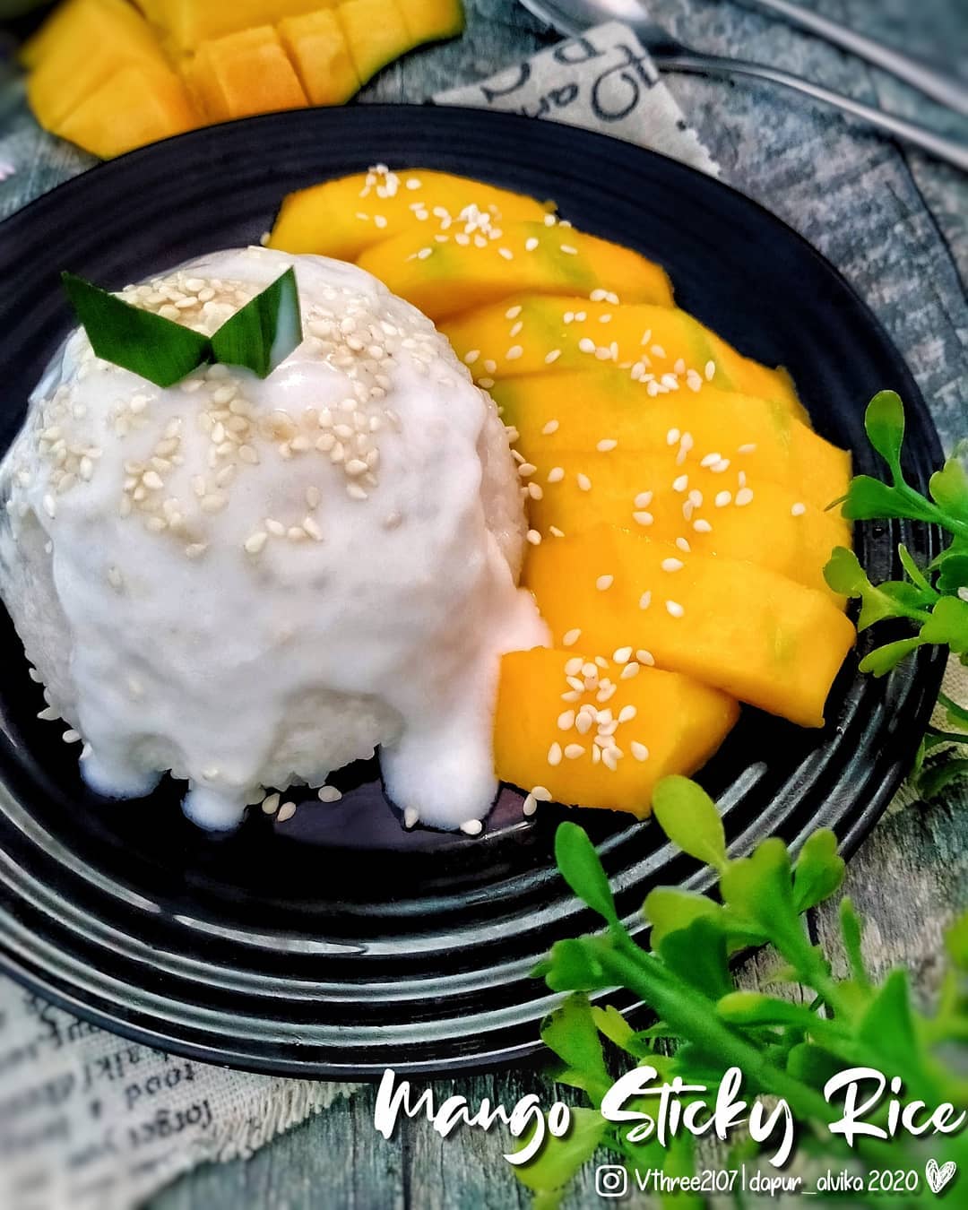 Resep - MANGO STICKY RICE By: @vthree2107 BAHAN KETAN : 🥭 300 gr beras ...