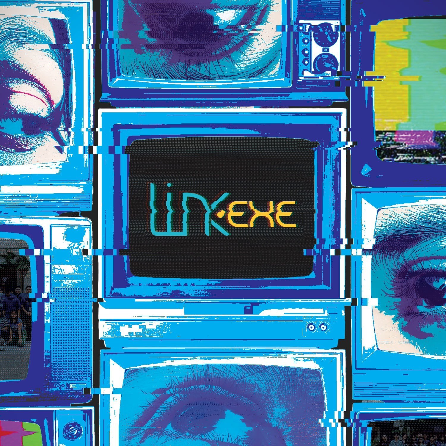 LINK.exe - 𝗖𝗼𝗺𝗶𝗻𝗴 𝗦𝗼𝗼𝗻!🧩 Everyone takes photos. Everyone... | Facebook