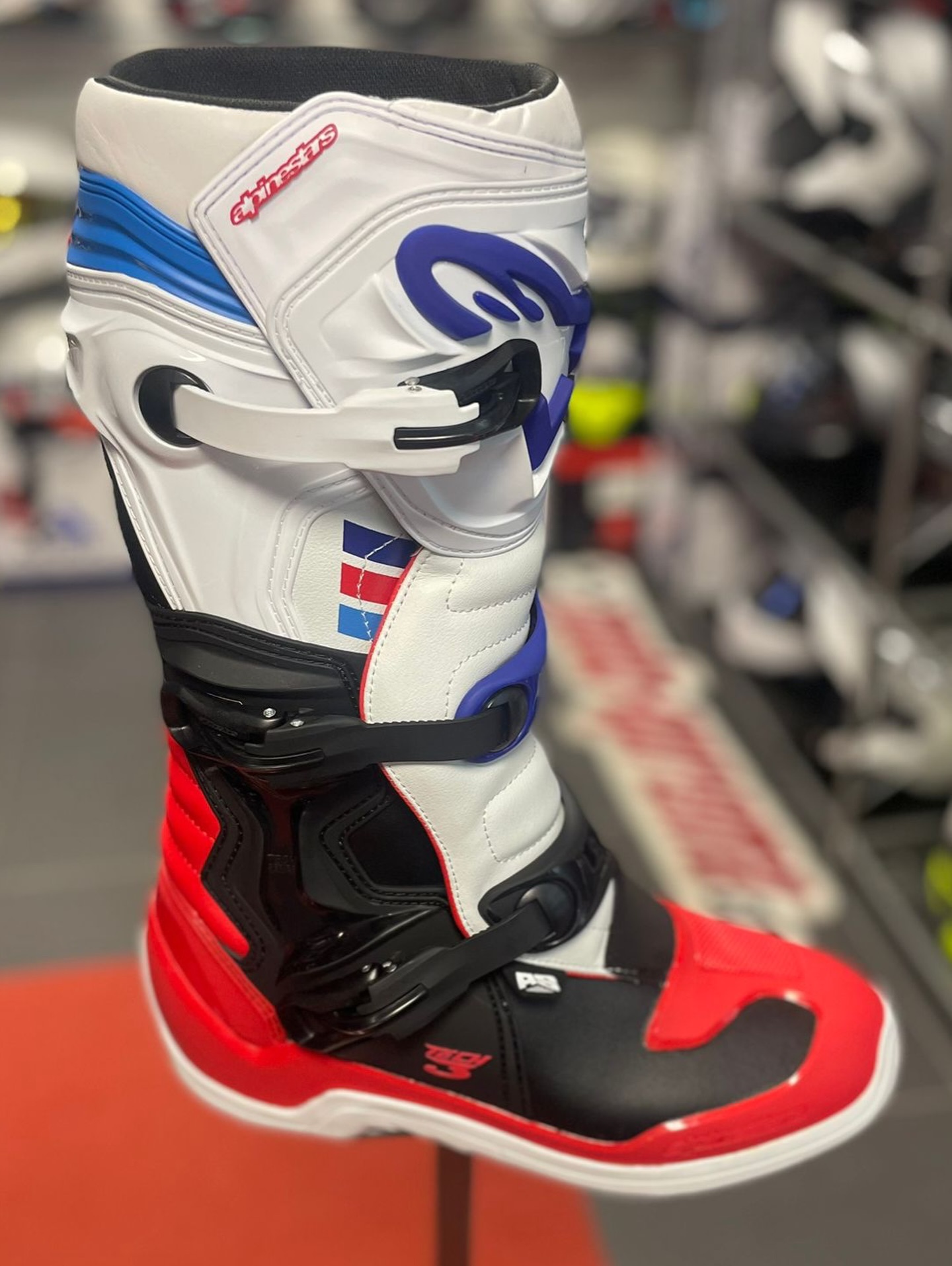 DAINESE AXIAL PRO IN REPLICA D1 BOOTS VAL16 Availabe in our Store