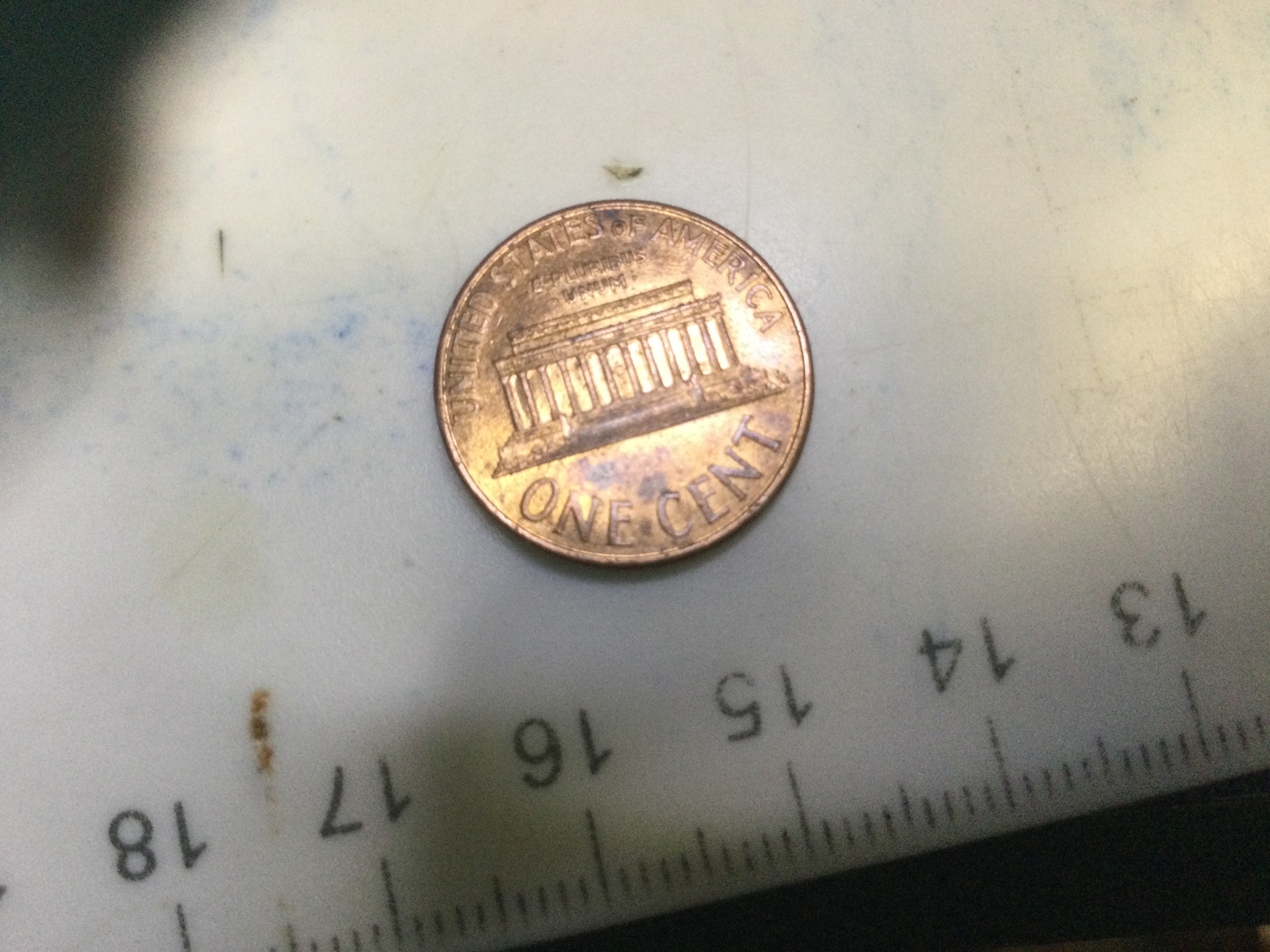 Pièce De 5 Pence Britannique Erreur De Frappe - Année 1975 - Neuf - Collection