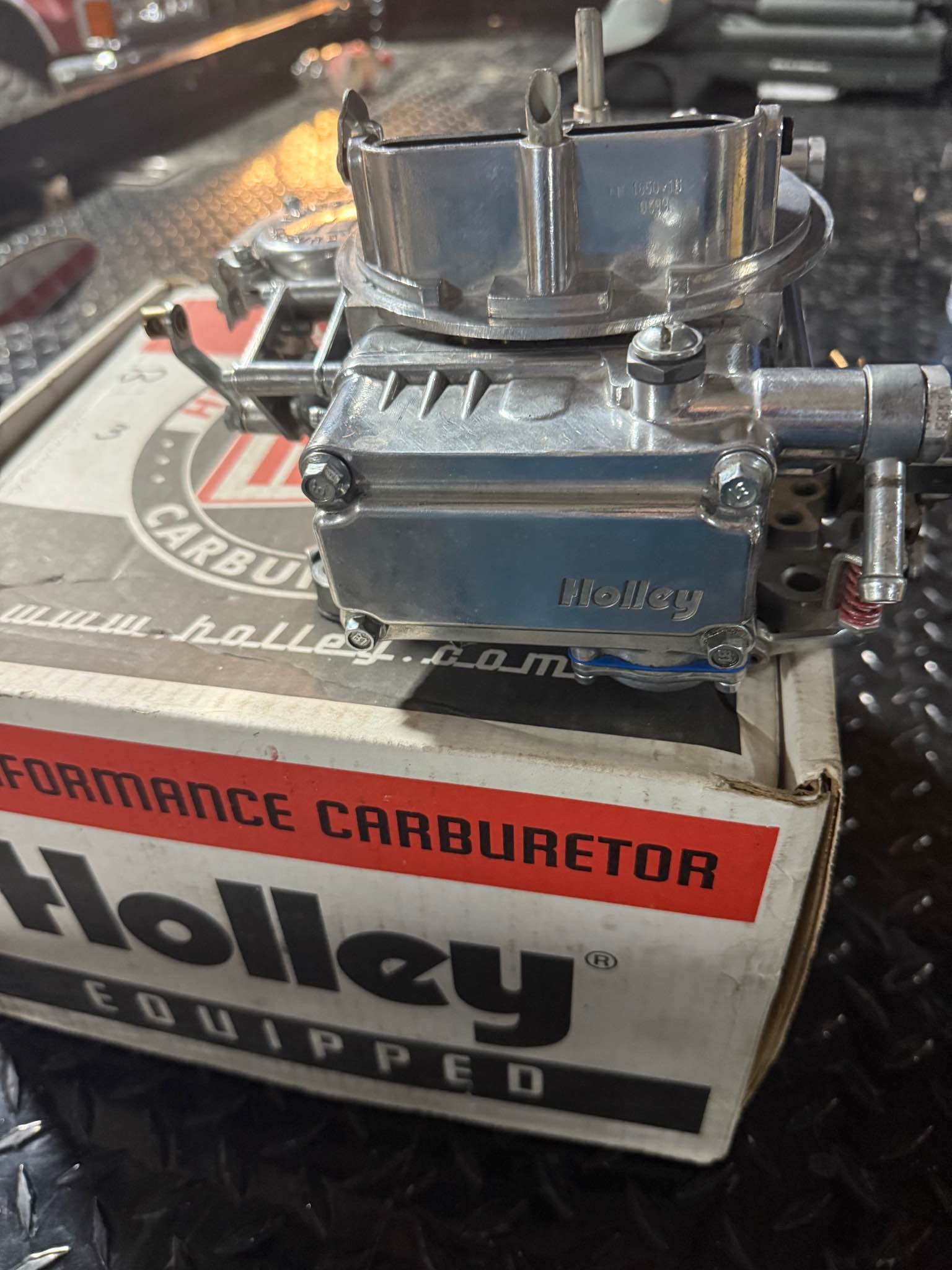HOLLEY 600CFM STREET WARRIOR CARBURETOR WITH MANUAL CHOKE. - Car ...
