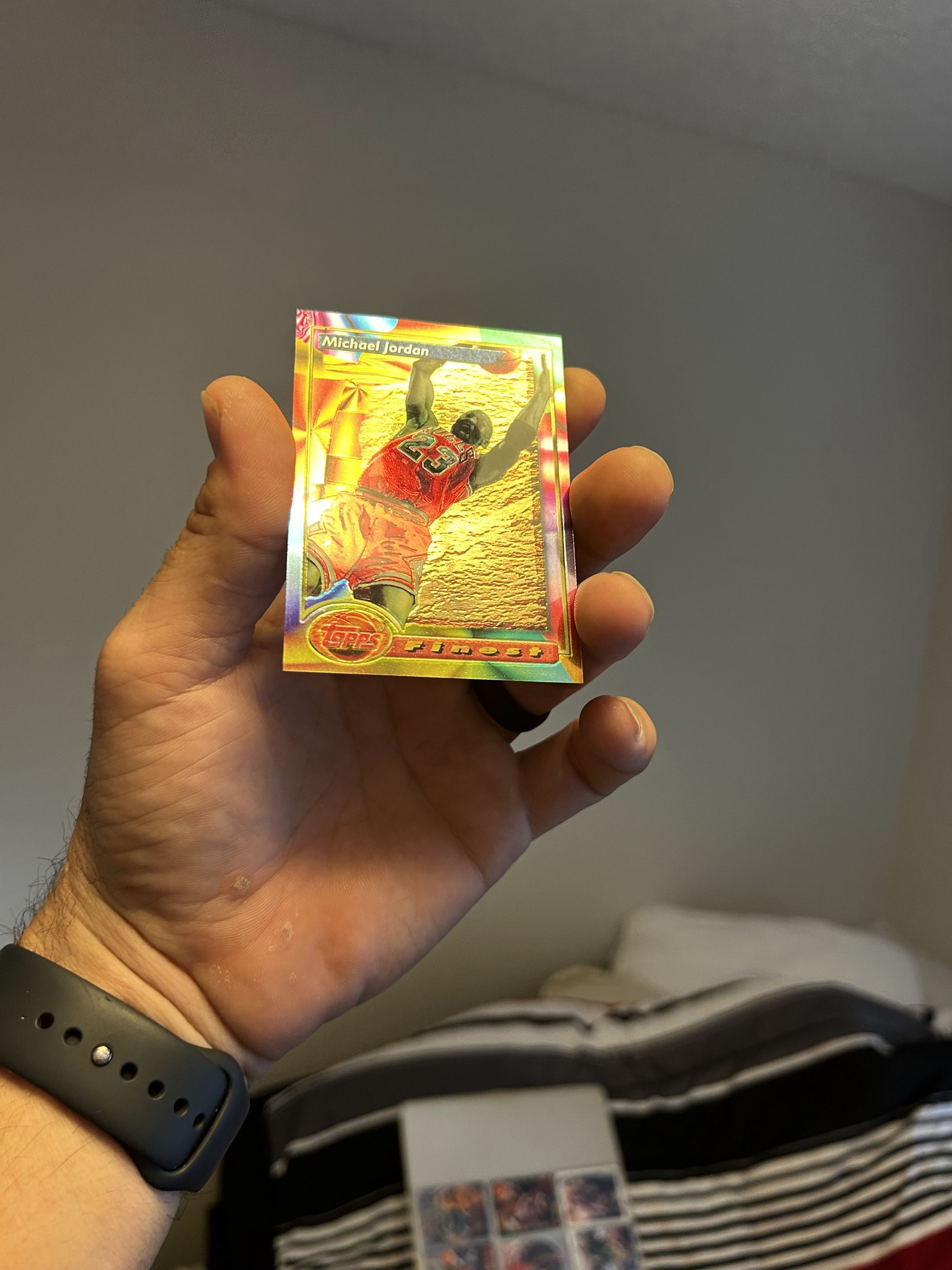 Is this a refractor card from '93-'94?