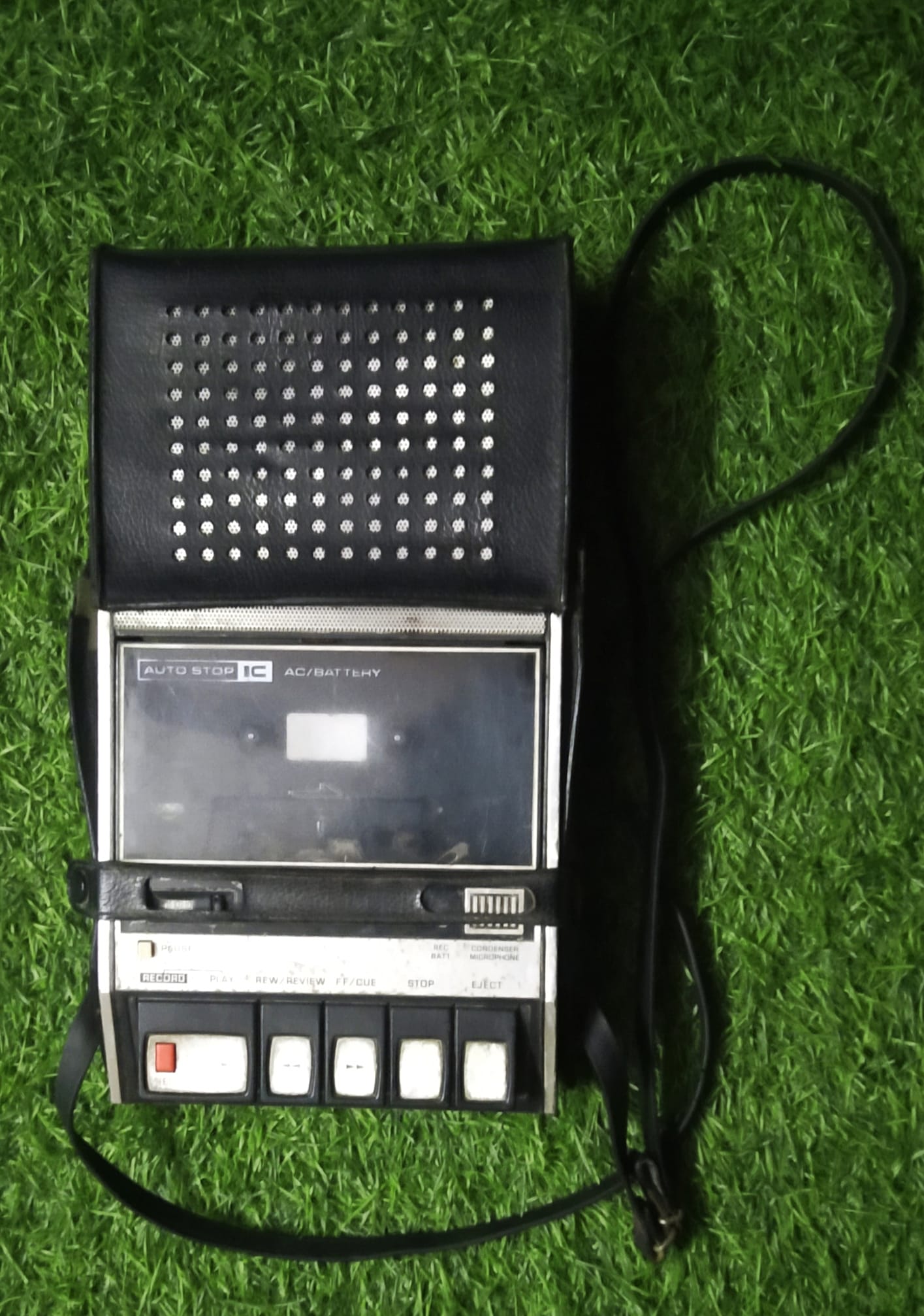 National RQ-WJ1 mini cassette player from 1982