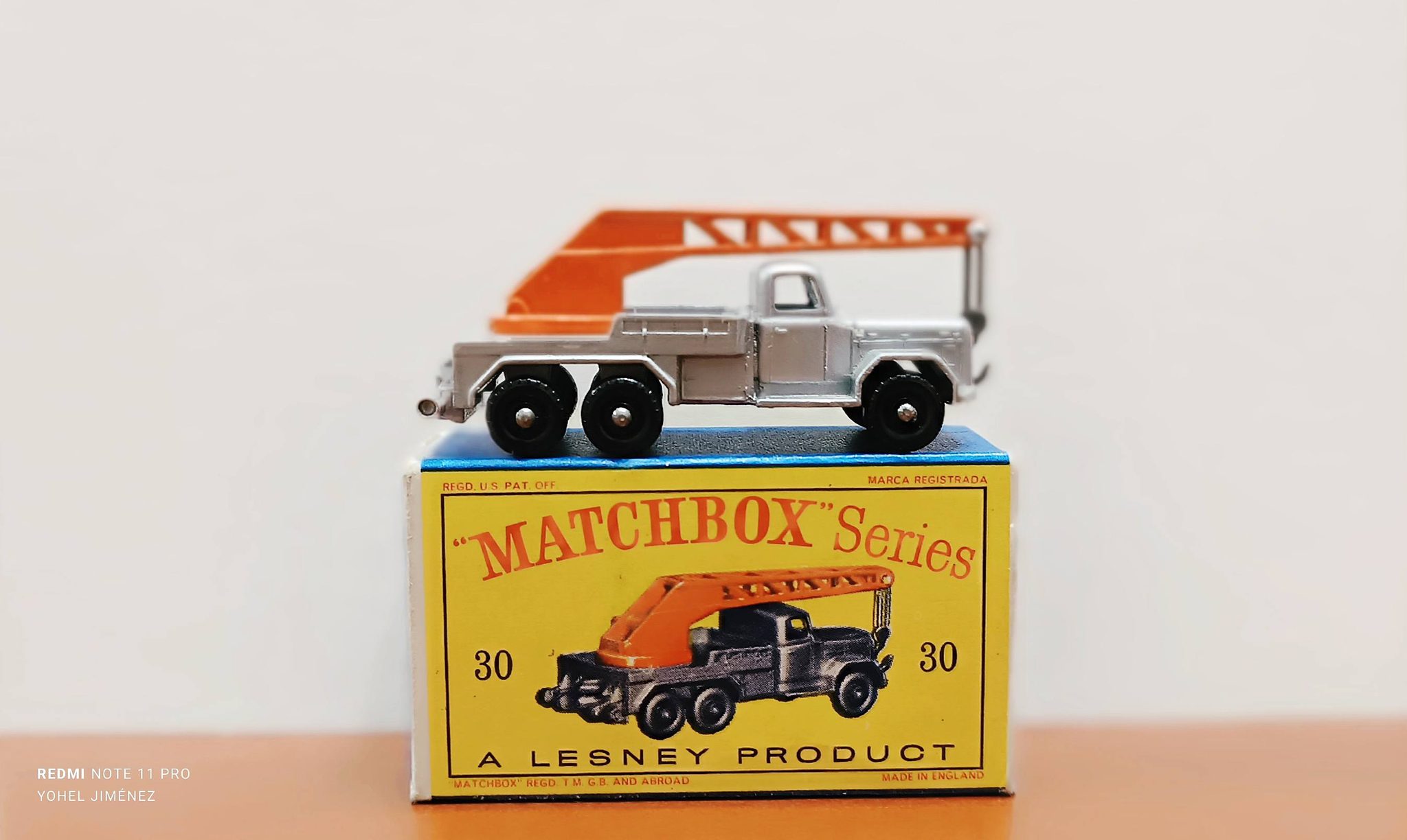 Matchbox No. 30 six-wheeled crane truck model