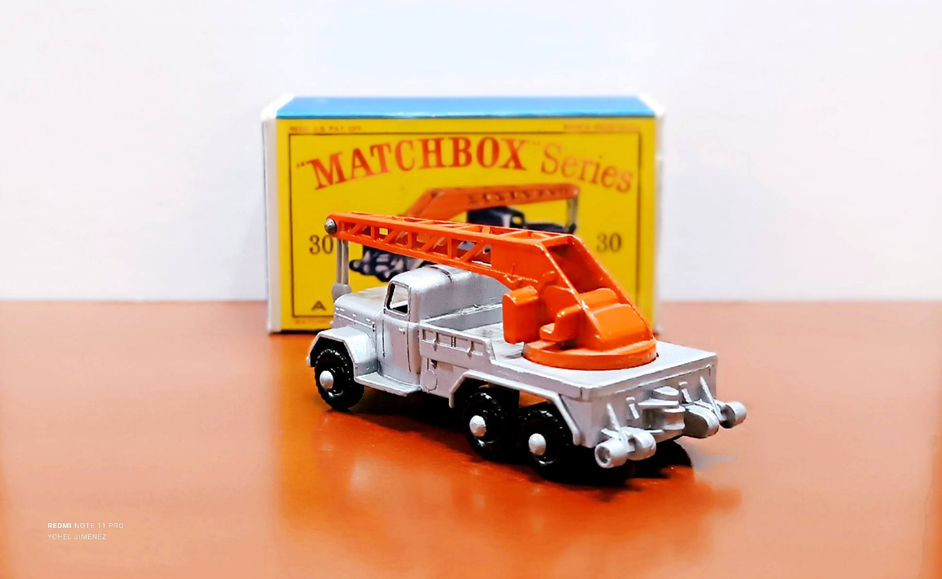 Matchbox No. 30 six-wheeled crane truck model