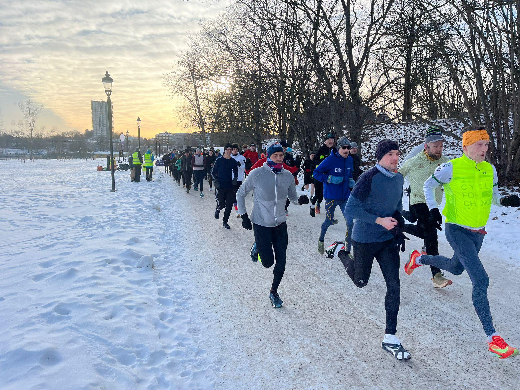 Urban - What day is it? Its Run Happy! Idag värnar dessa sköna tjejer ...