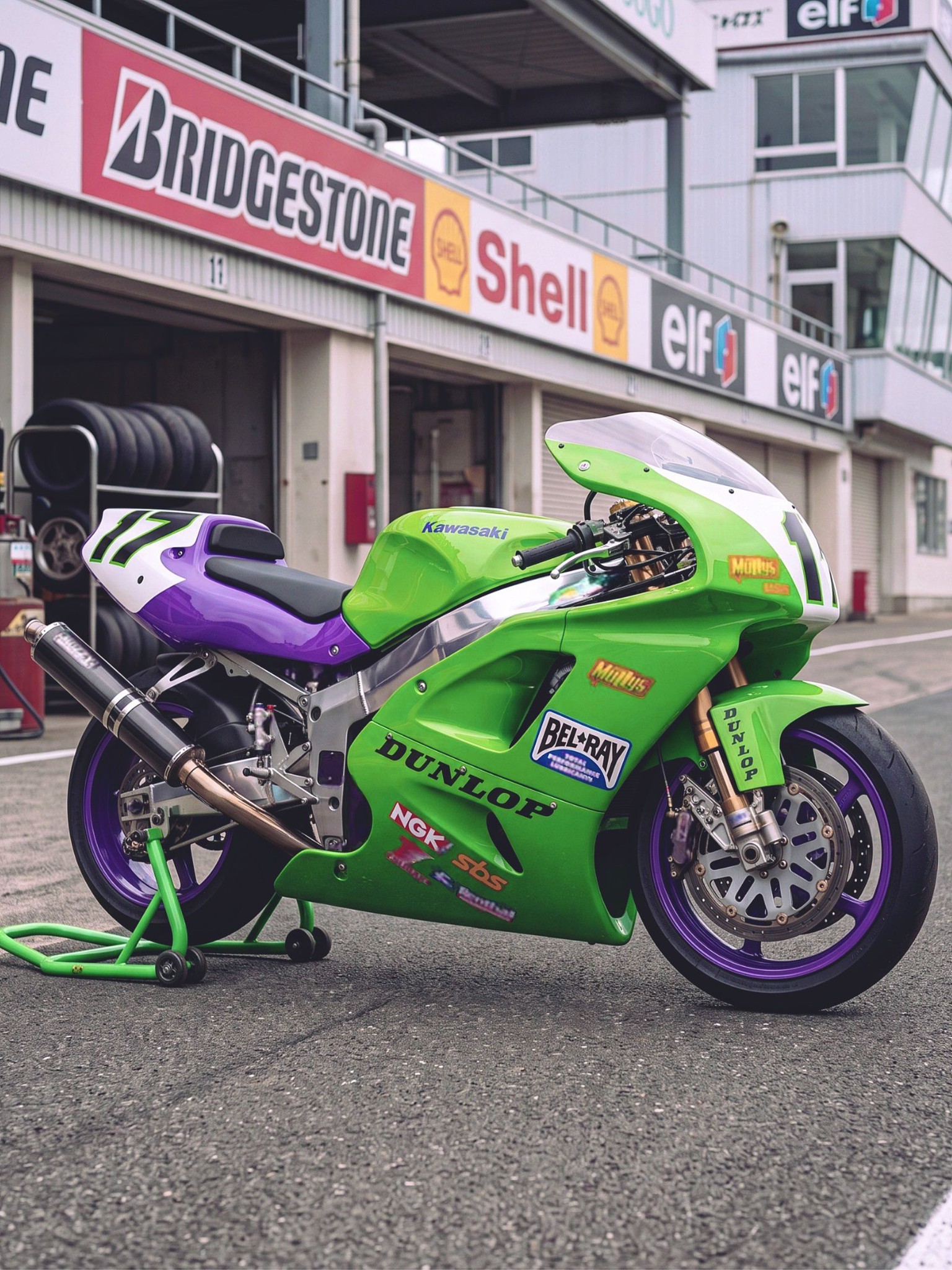 カズ太郎 Anthony Gobert's 1995 Muzzy Kawasaki ZX-7R superbike