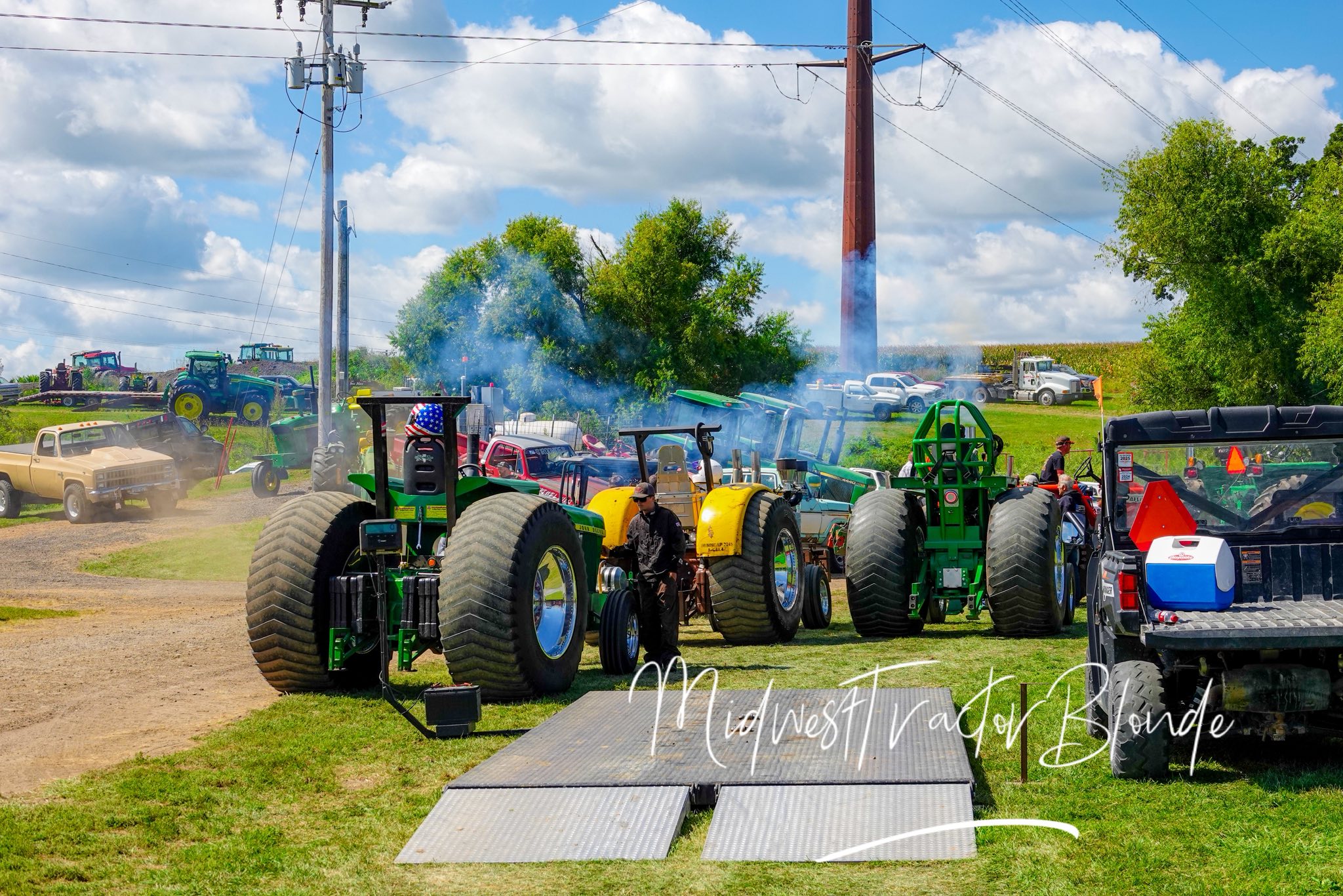 Midwest Tractor... - Midwest Tractor Blonde Photography