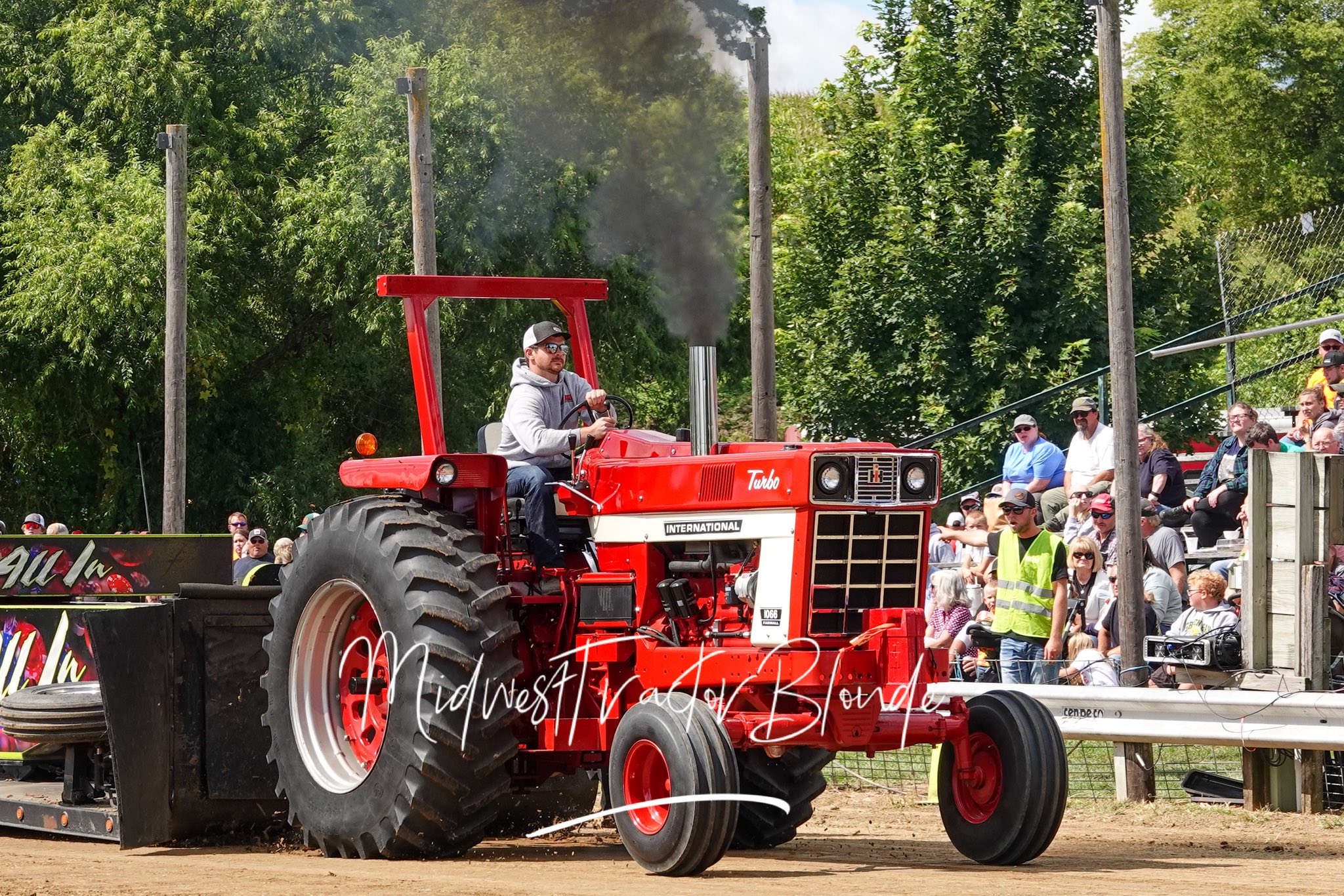 Midwest Tractor... - Midwest Tractor Blonde Photography