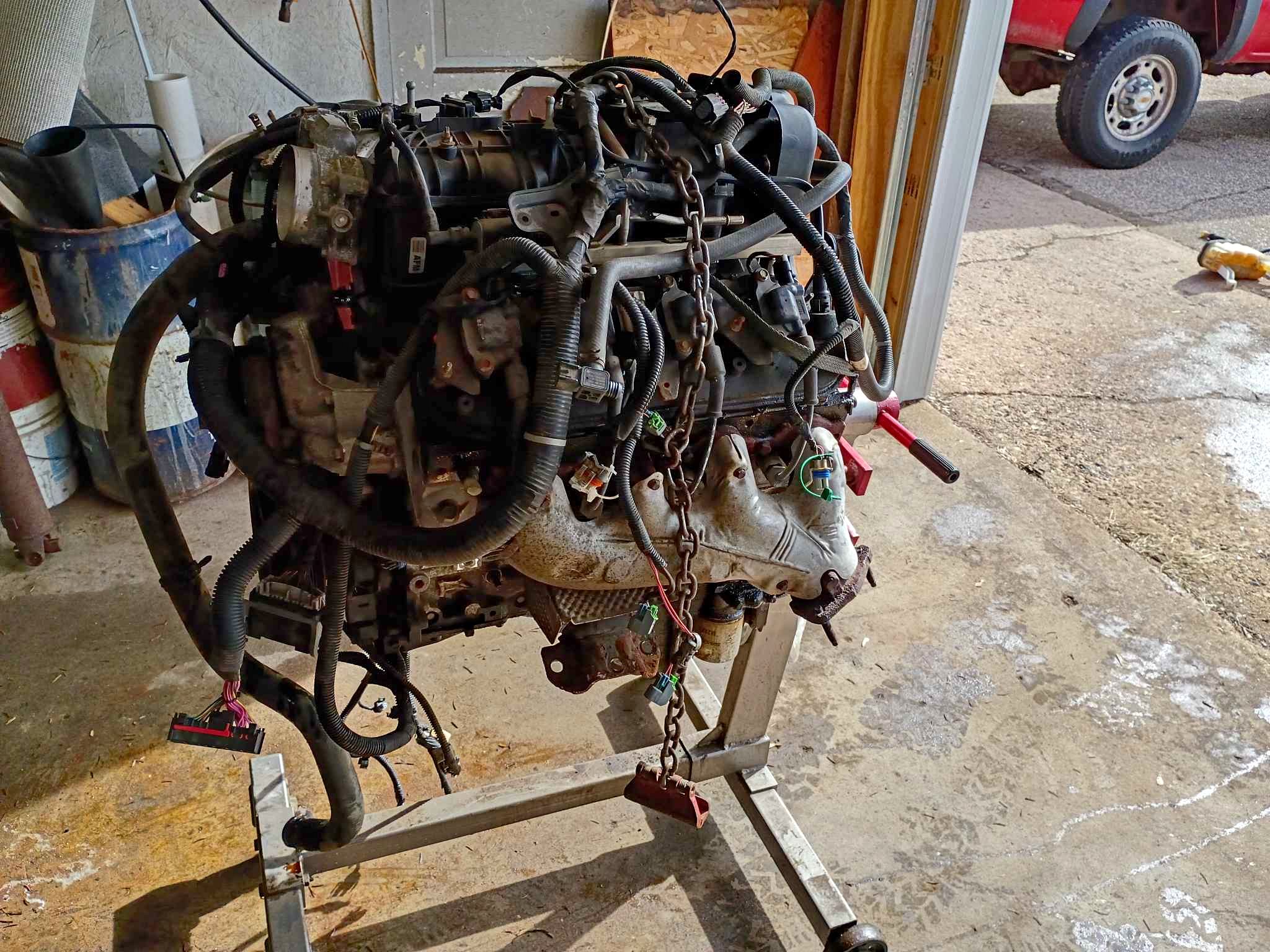 2011 GM 5.3 LC9 complete w/harness - Car Engines & Engine Parts ...