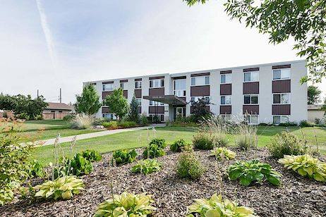 Maple Ridge Apartments | Edmonton AB