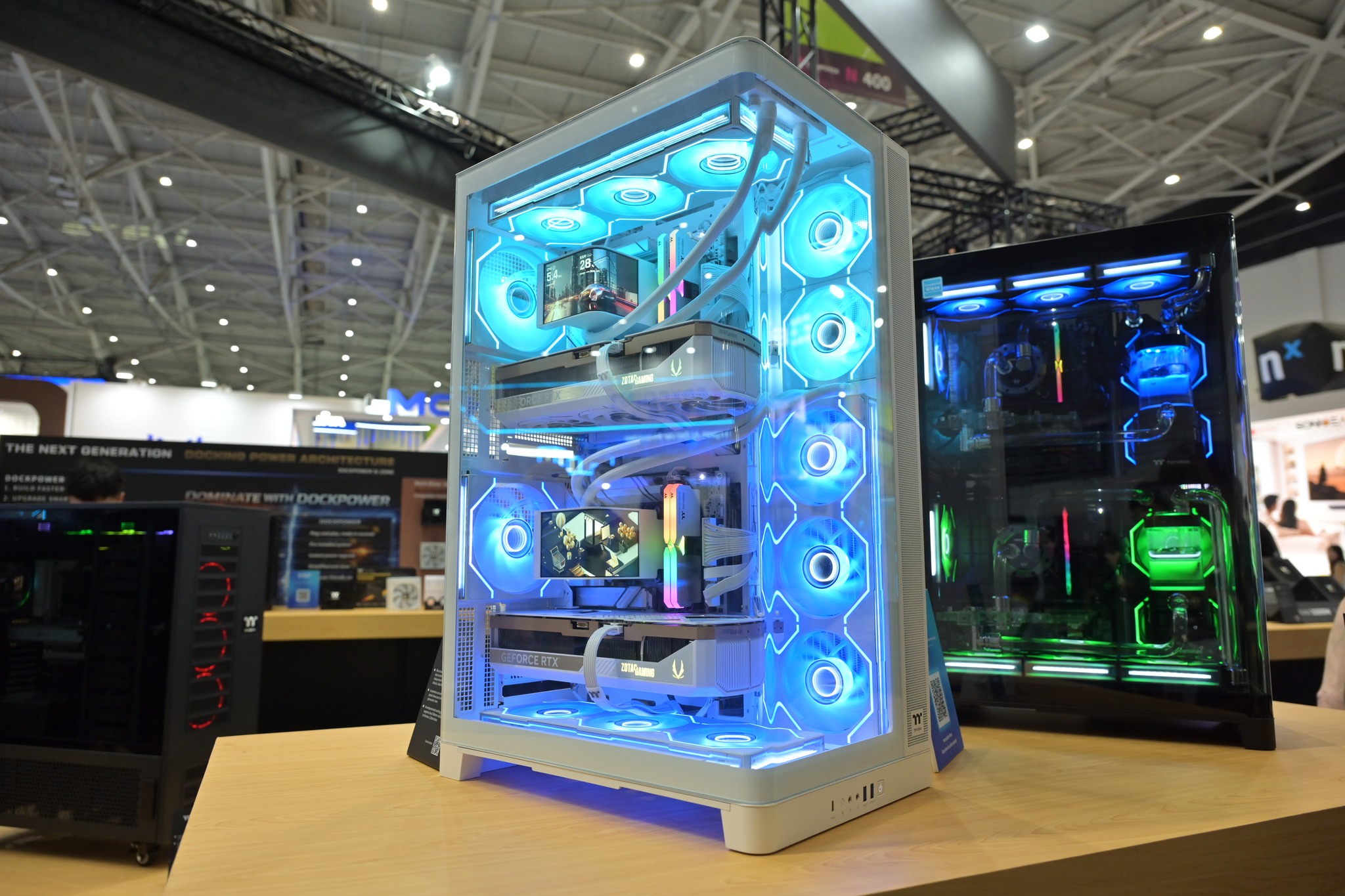 Thermaltake - We are excited to announce TT x Hatsune Miku Limited 