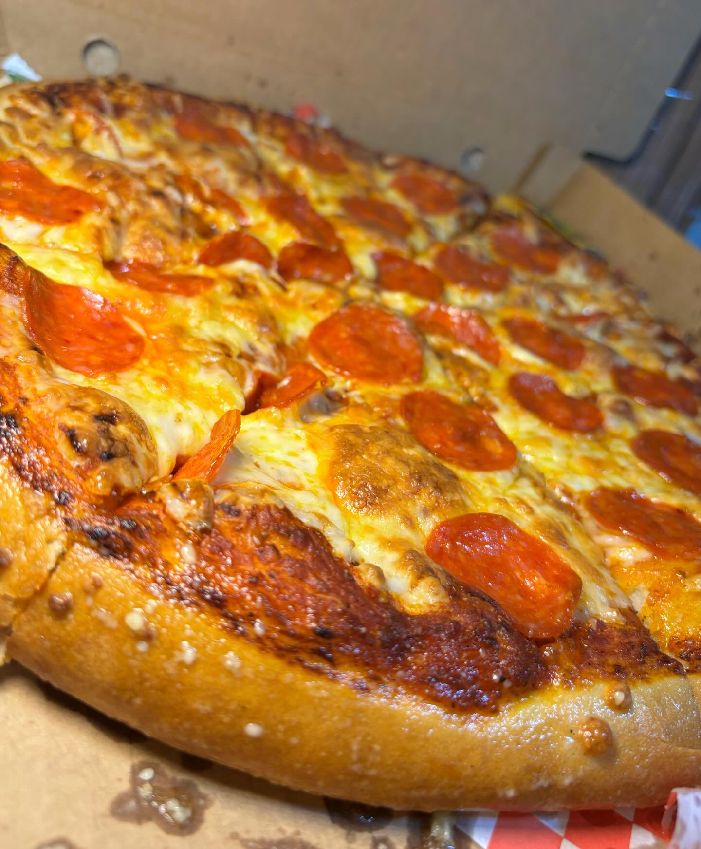 Burgrs - y se llegó el viernesito!!!! 😍🤤😎, te esperamos el día de hoy ...