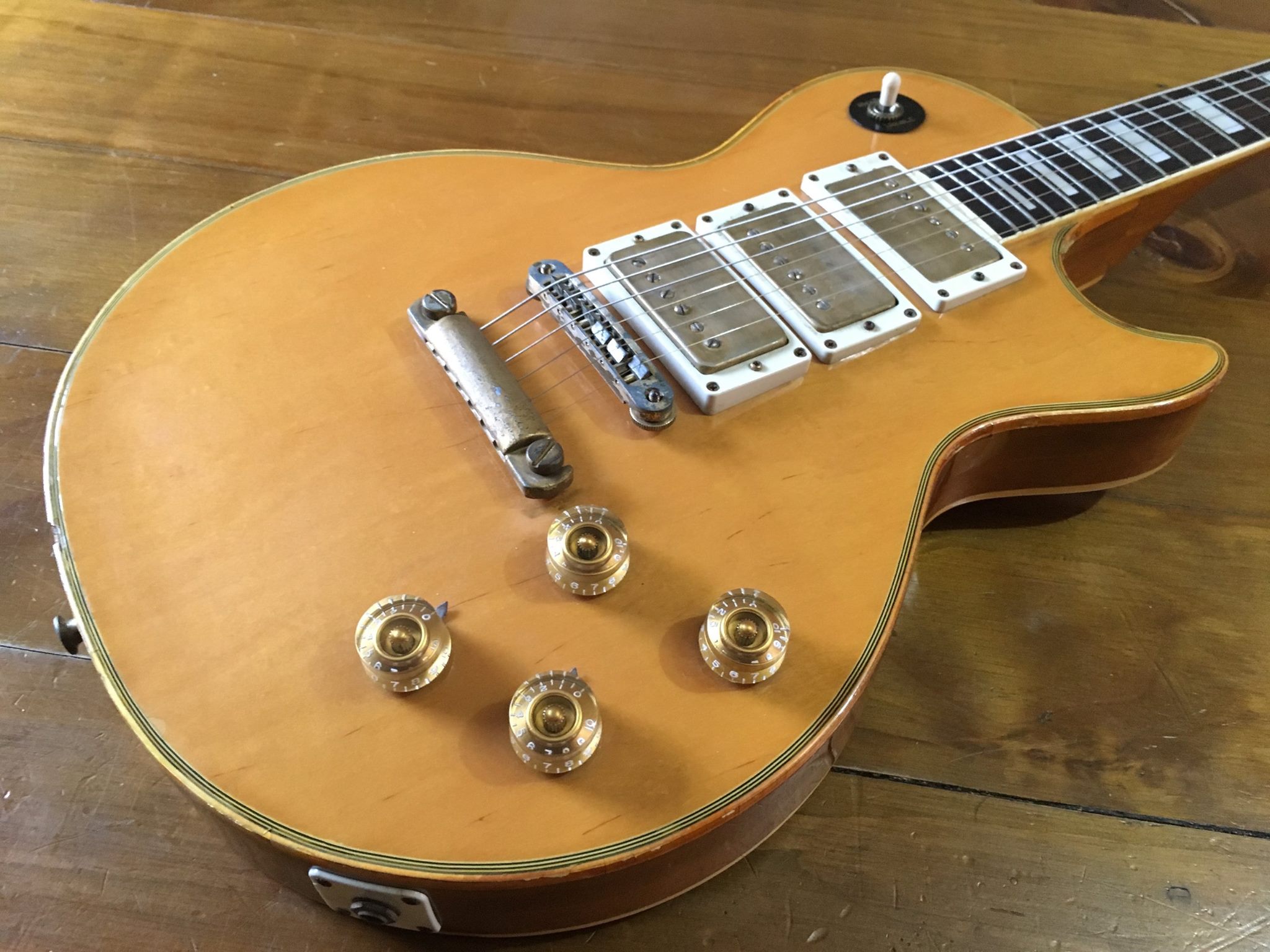 Sold). 1970s Avon Rose Morris, Les Paul copy, made in Japan. Model