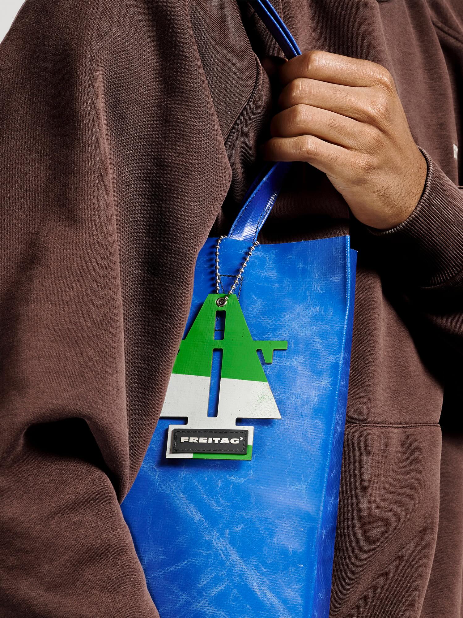 The last pieces of our bicycle bag F60 JOAN are now available in
