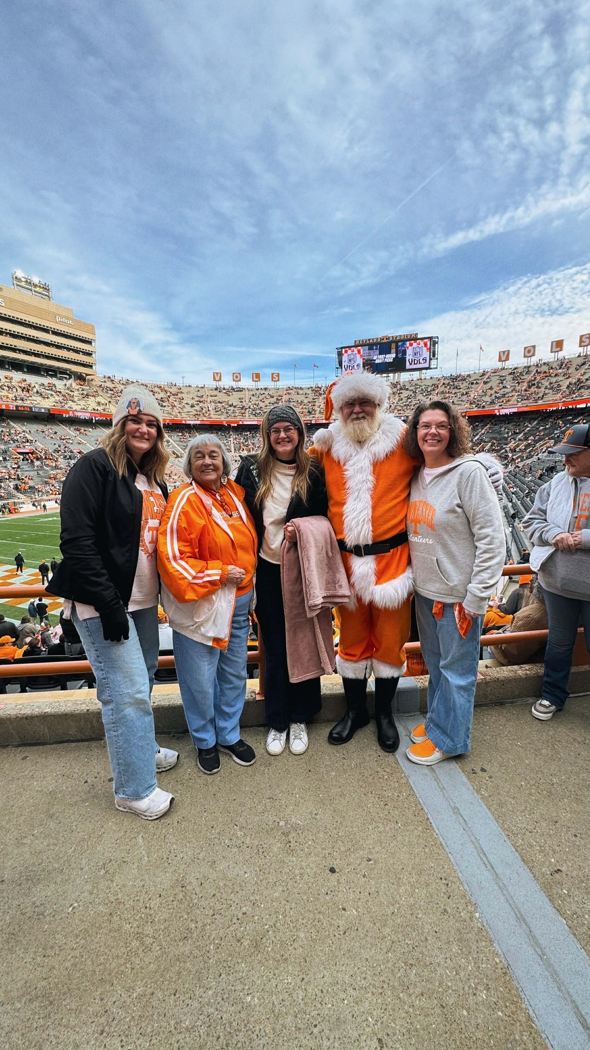 Santa Vol | New Johnsonville TN