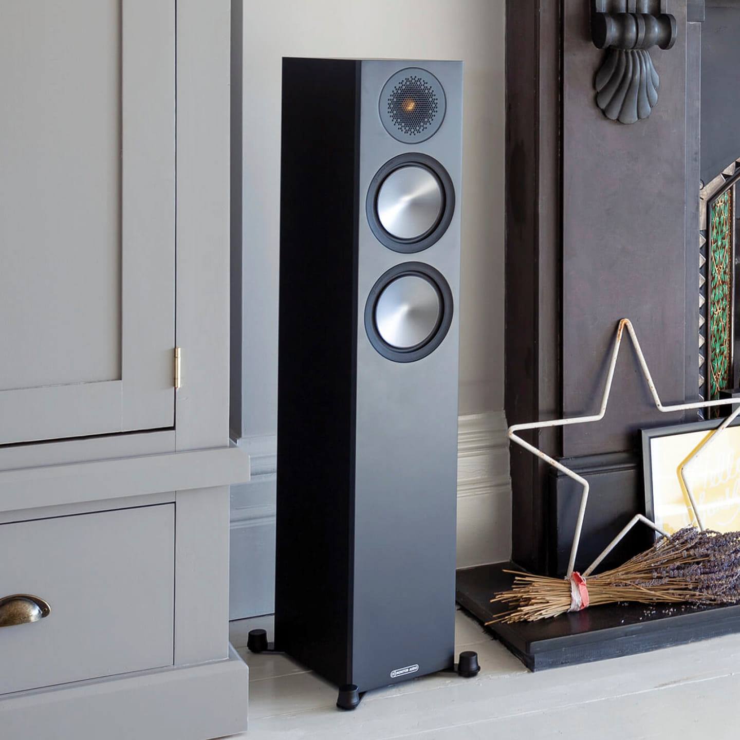 Ya disponible en Blue Dust... - Blue Dust Electronics