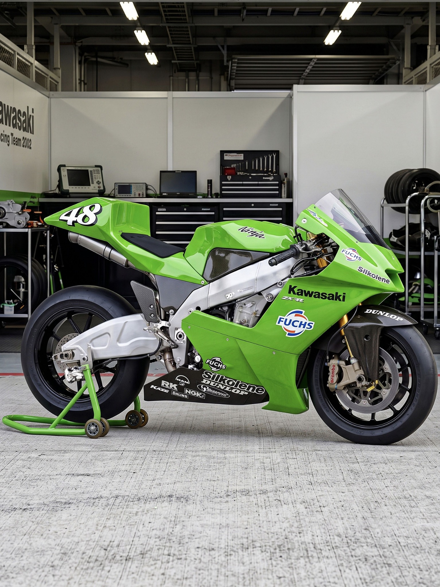 What is Kawasaki green on a 1999 ZX-6R?