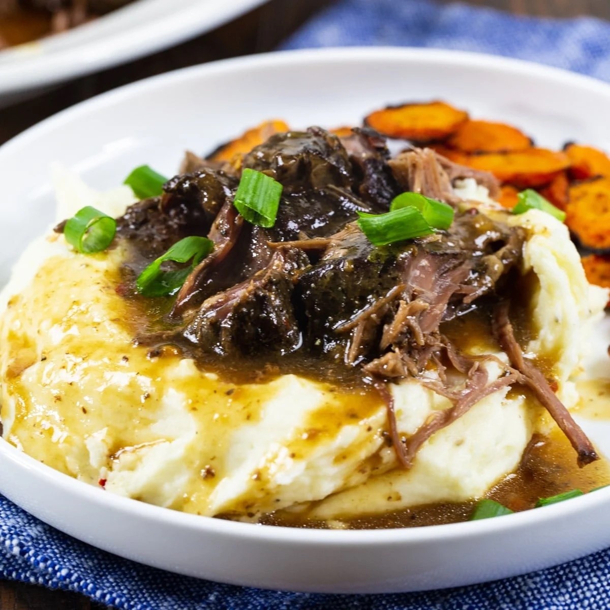 brown gravy ranch italian dressing roast Slow Cooker 3-Packet Pot Roast- a tender, flavorful pot made with 3 packets: mix, seasoning, and mix. Recipe:https://spicysouthernkitchen.com/slow-cooker-3-packet-roast Config Size:M 4weeks Wish-bone Chunky Blue Cheese