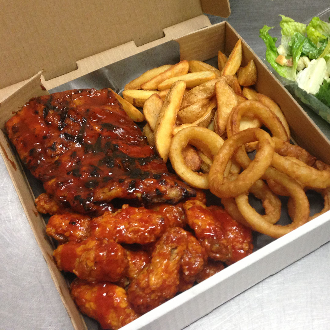 Red Rockets Wings and Ribs | Hamilton ON