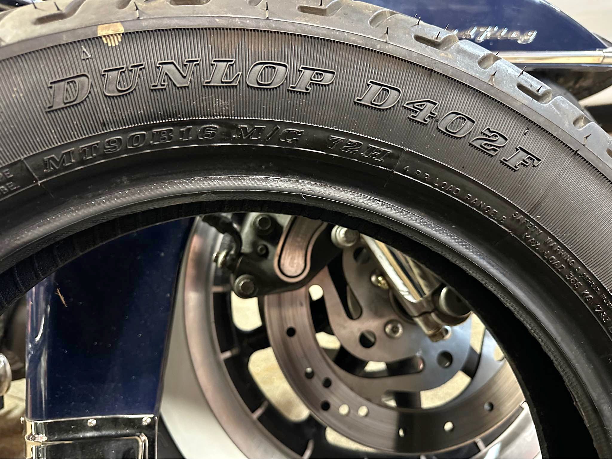 Harley Davidson Dunlap 402 front motorcycle tire. - Car Wheels, Tires ...
