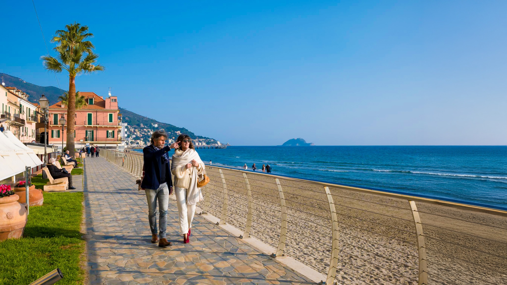 alassio-magazine-added-a-new-photo-alassio-magazine