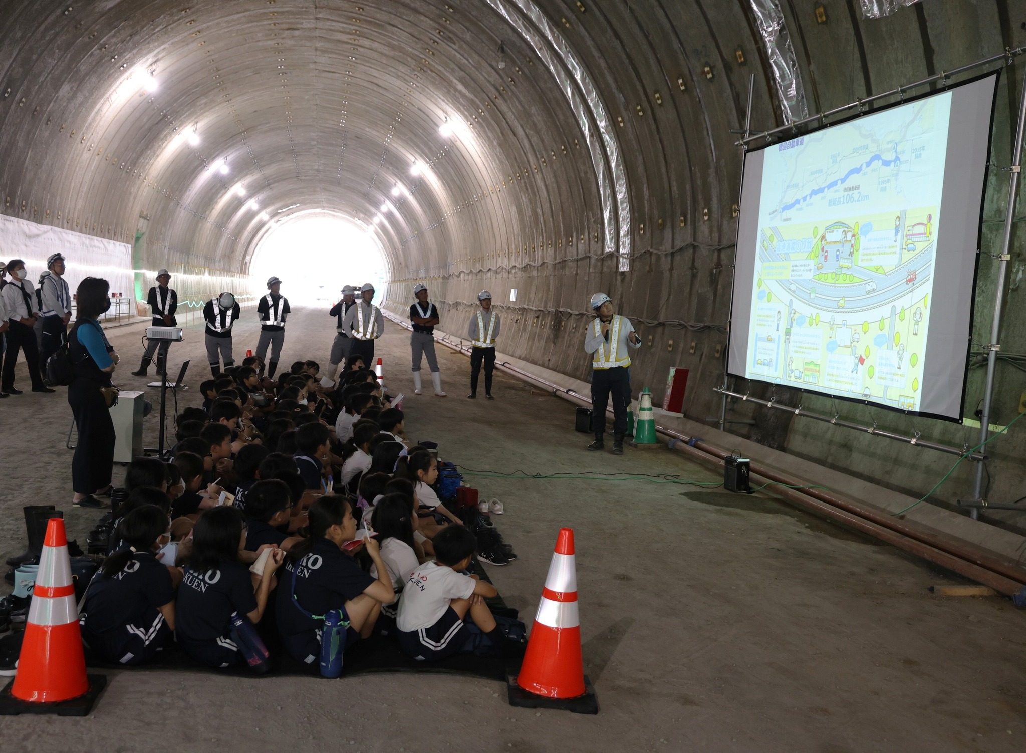 NEXCO西日本 - 【新名神高速道路（甲賀土山IC～草津田上IC）昼夜連続