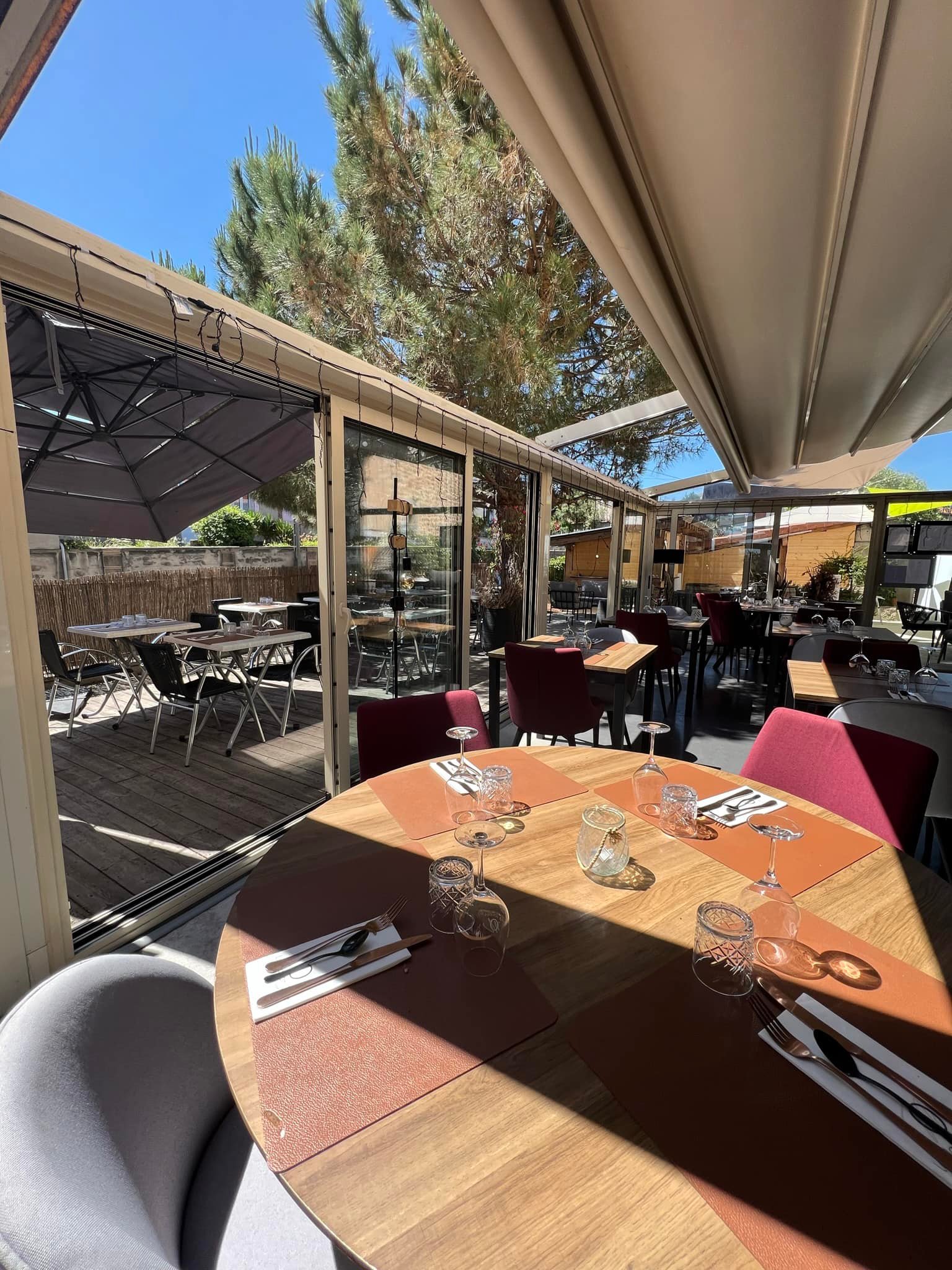 La Table Des Remparts Saint Just Saint Rambert