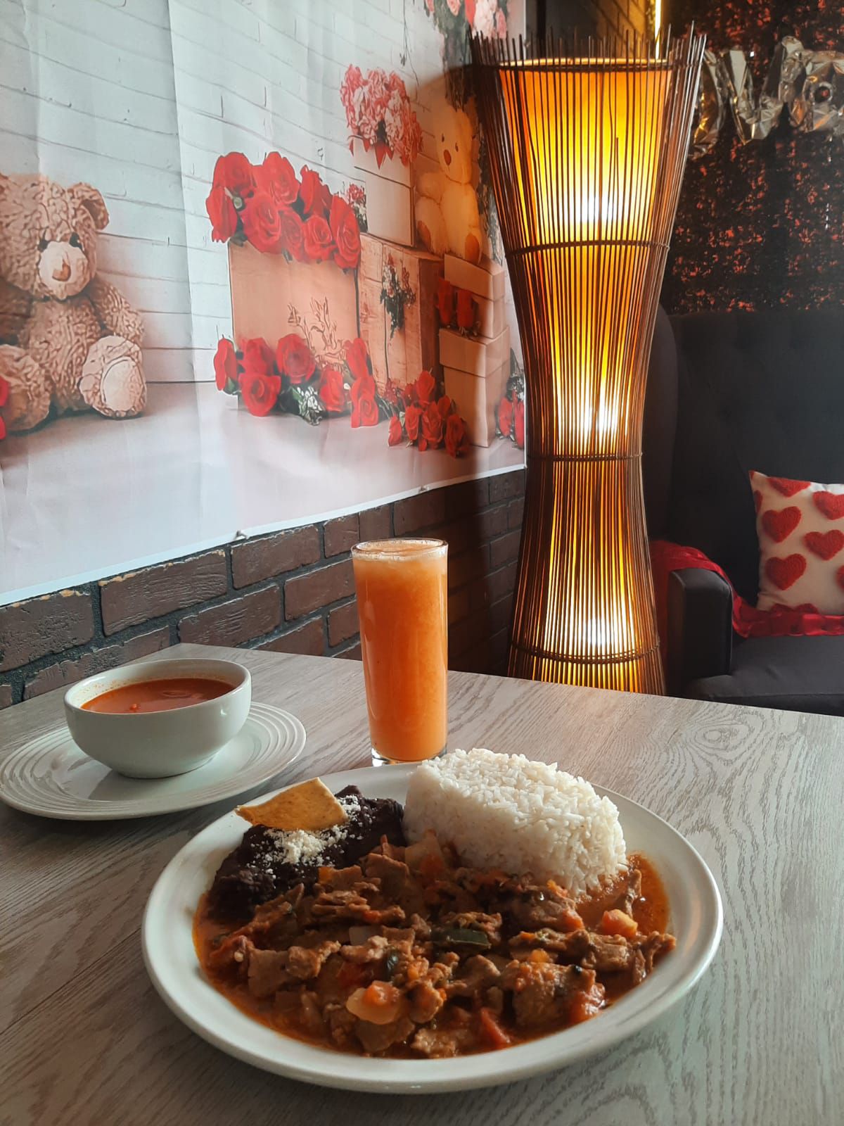 Cafeto - 🍴MENÚ DEL DIA 🍴👌🏻😋 #ENTRADA: 🍴 Sopa de alubias #PLATO FUERTE ...