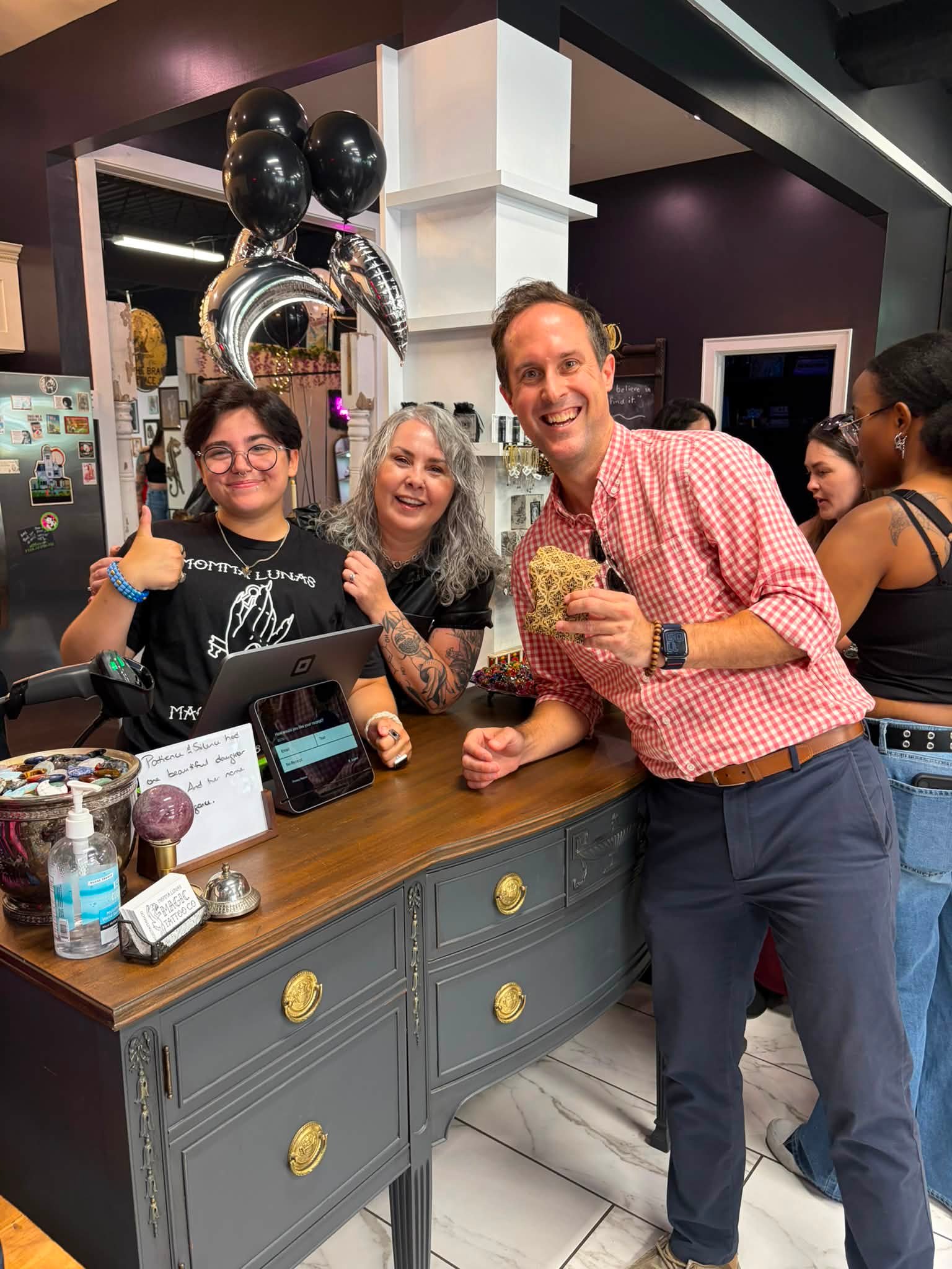 I had a blast, yesterday, at the ribbon cutting for Momma Luna's