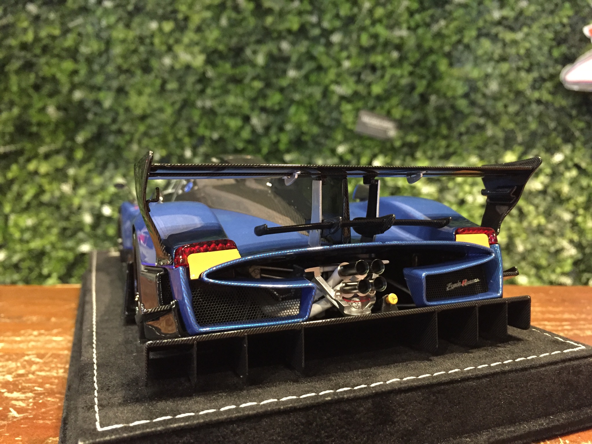 HH-Model 新到貨New Arrivals! 1/18 Pagani Zonda Revolucion EVO