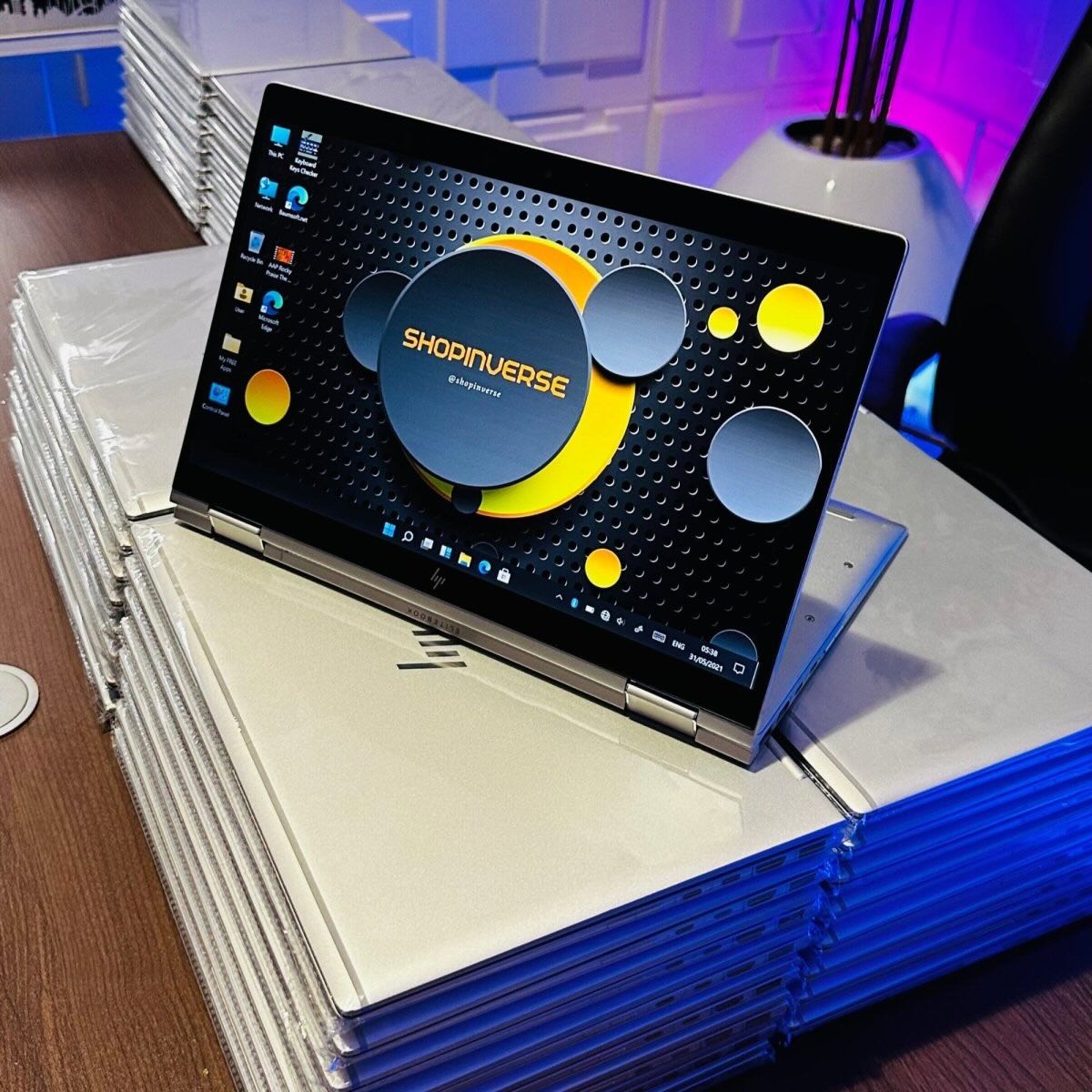 HP EliteBook x360 1040 G6 | 8th Gen Core i7 | 16GB RAM | 256GB SSD