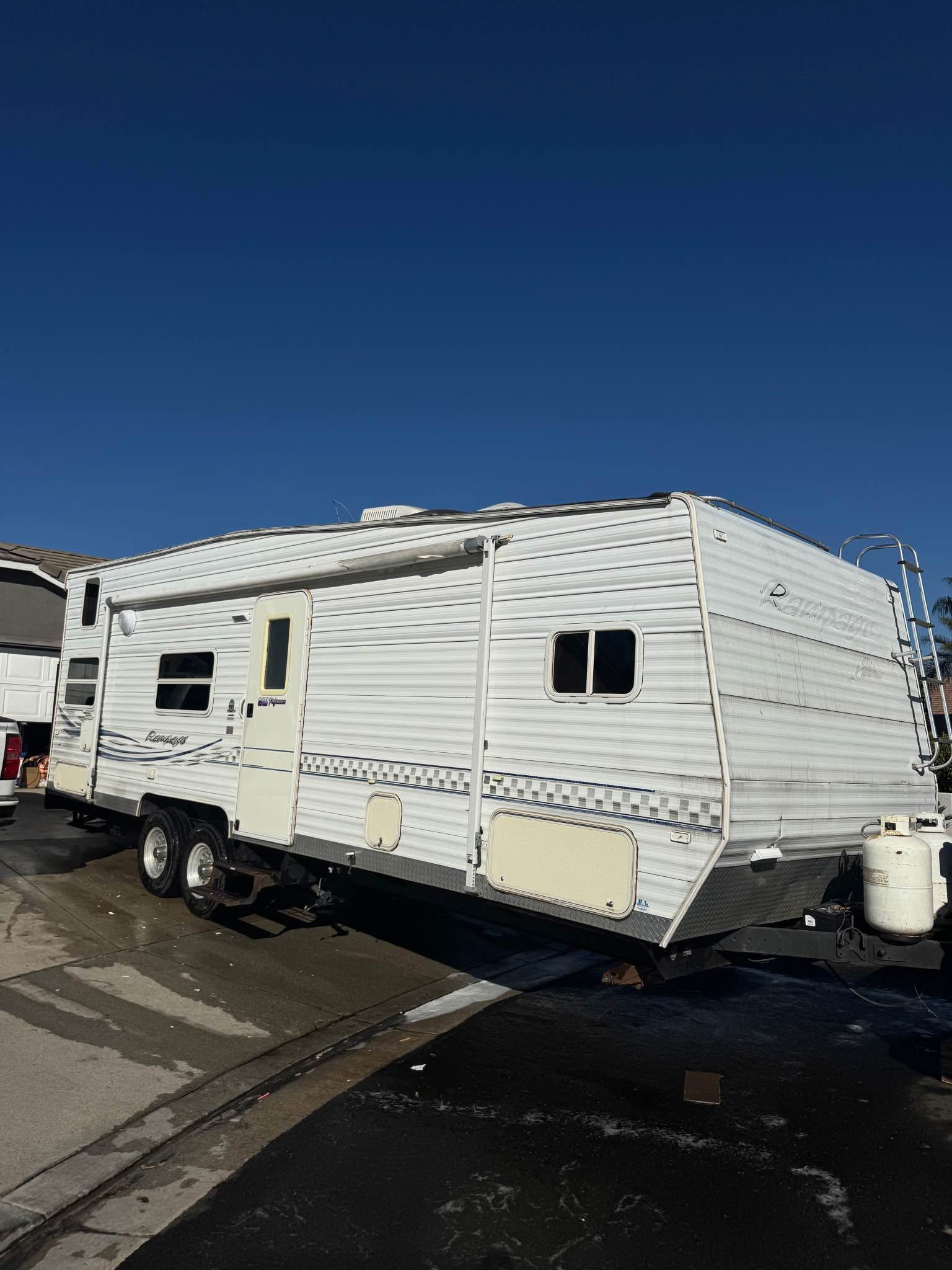2004 rampage toy hauler 26ft - RVs & Campers - Fontana, California ...