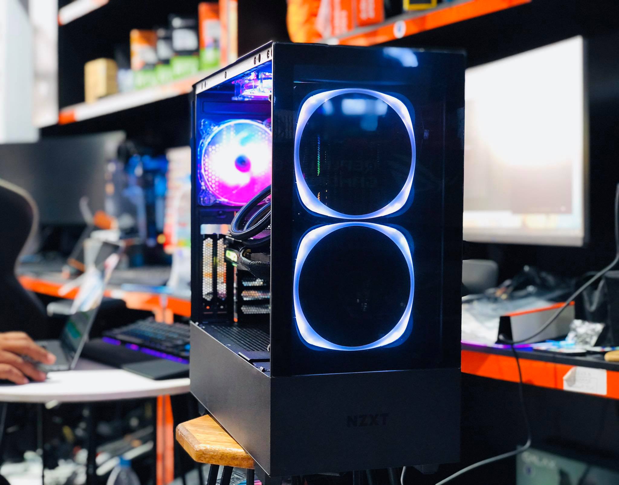 Intel Core i7-9700K | MSI RTX2060 Gaming Z 6GB 