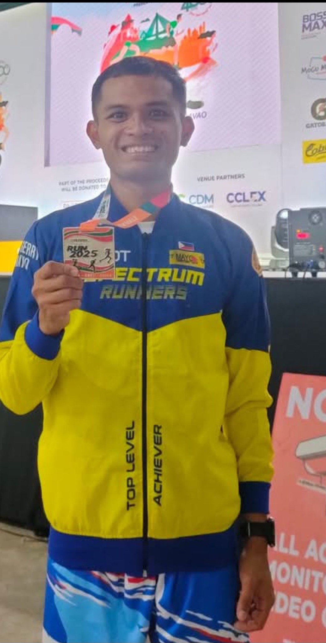 SpectrumRunners - GIMAR MAGDALINO finishes as.champion in the 7/11 run ...